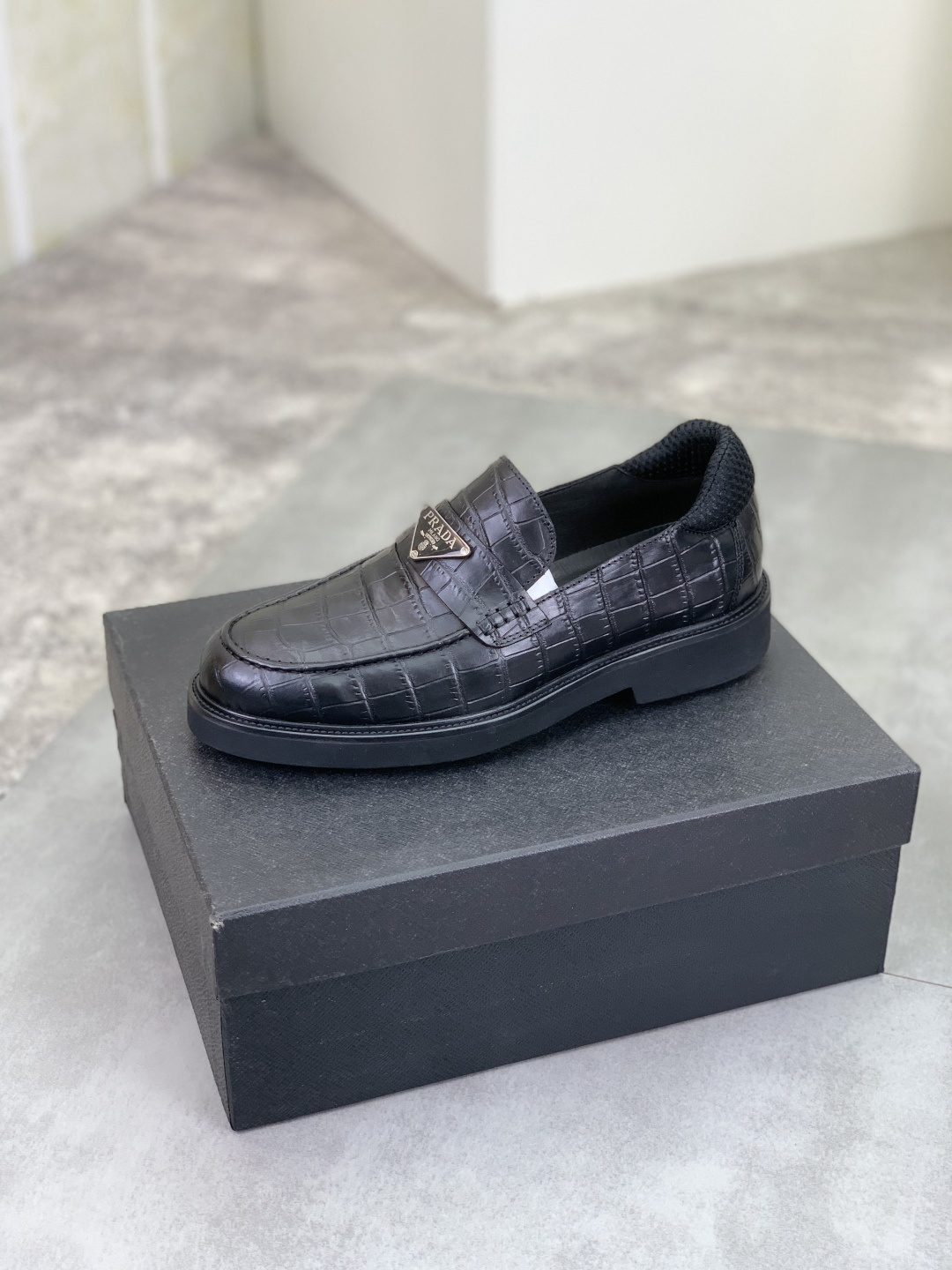 Prada men's leather shoes-13