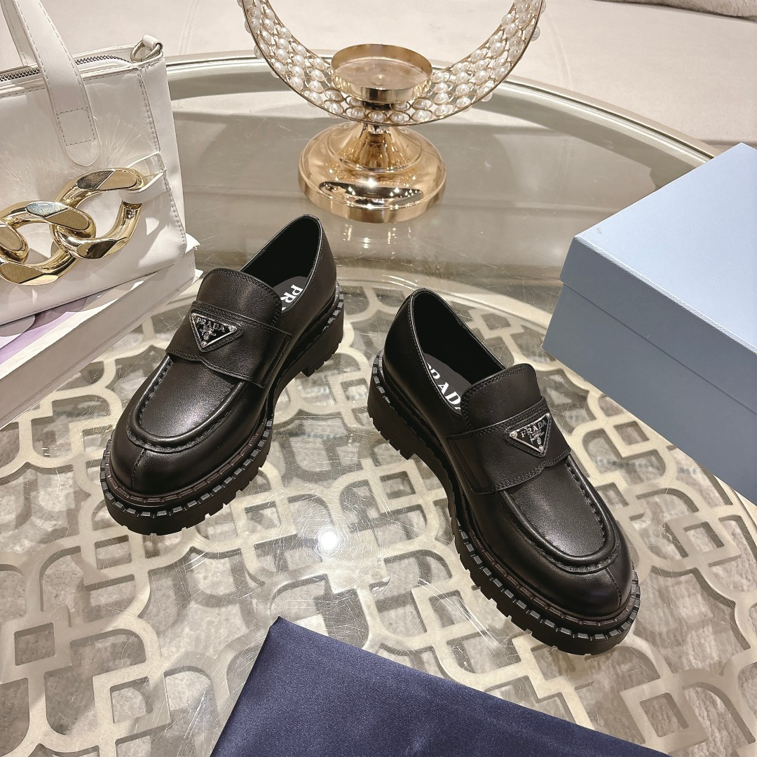 Prada women's leather shoes-23