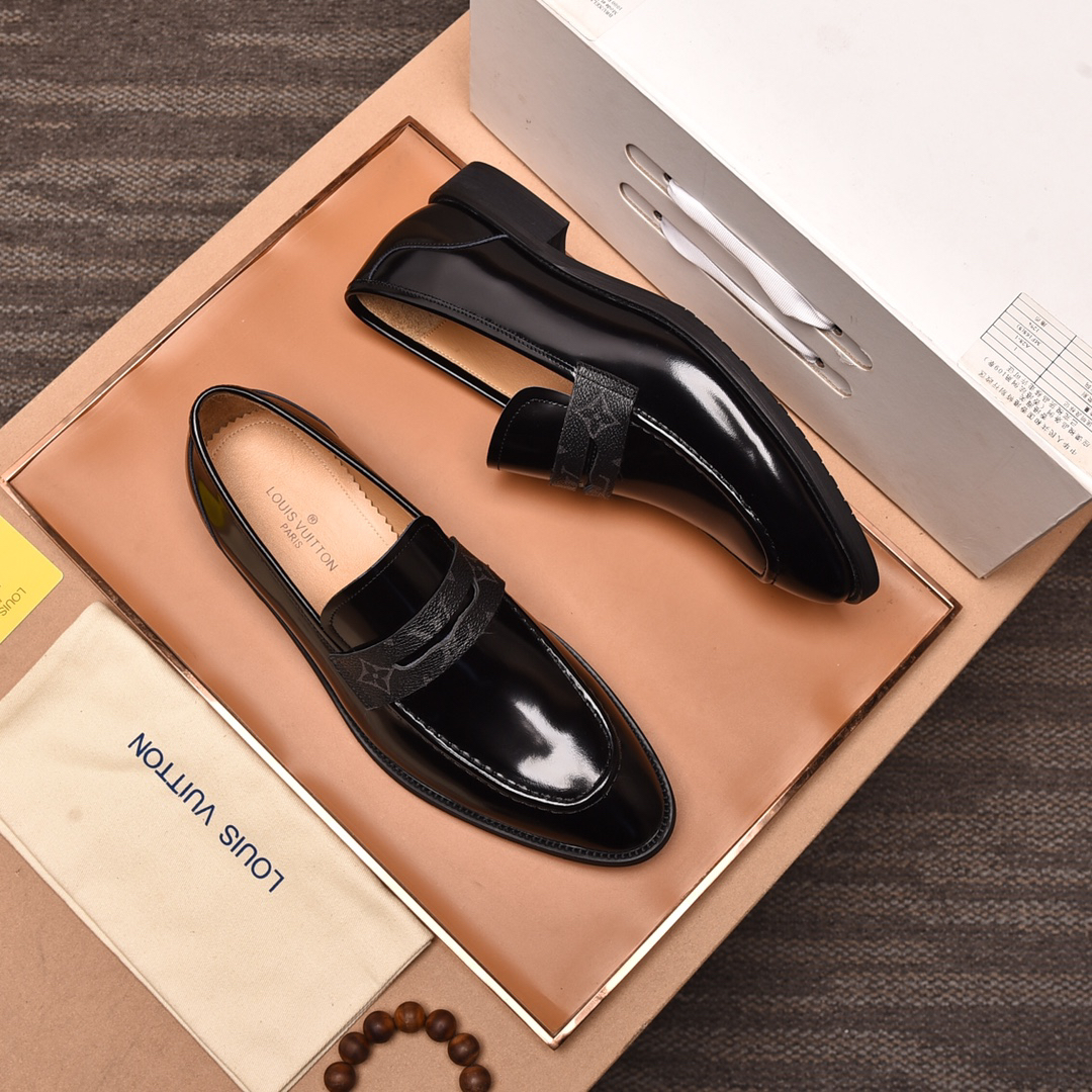 LV men's leather shoes-44