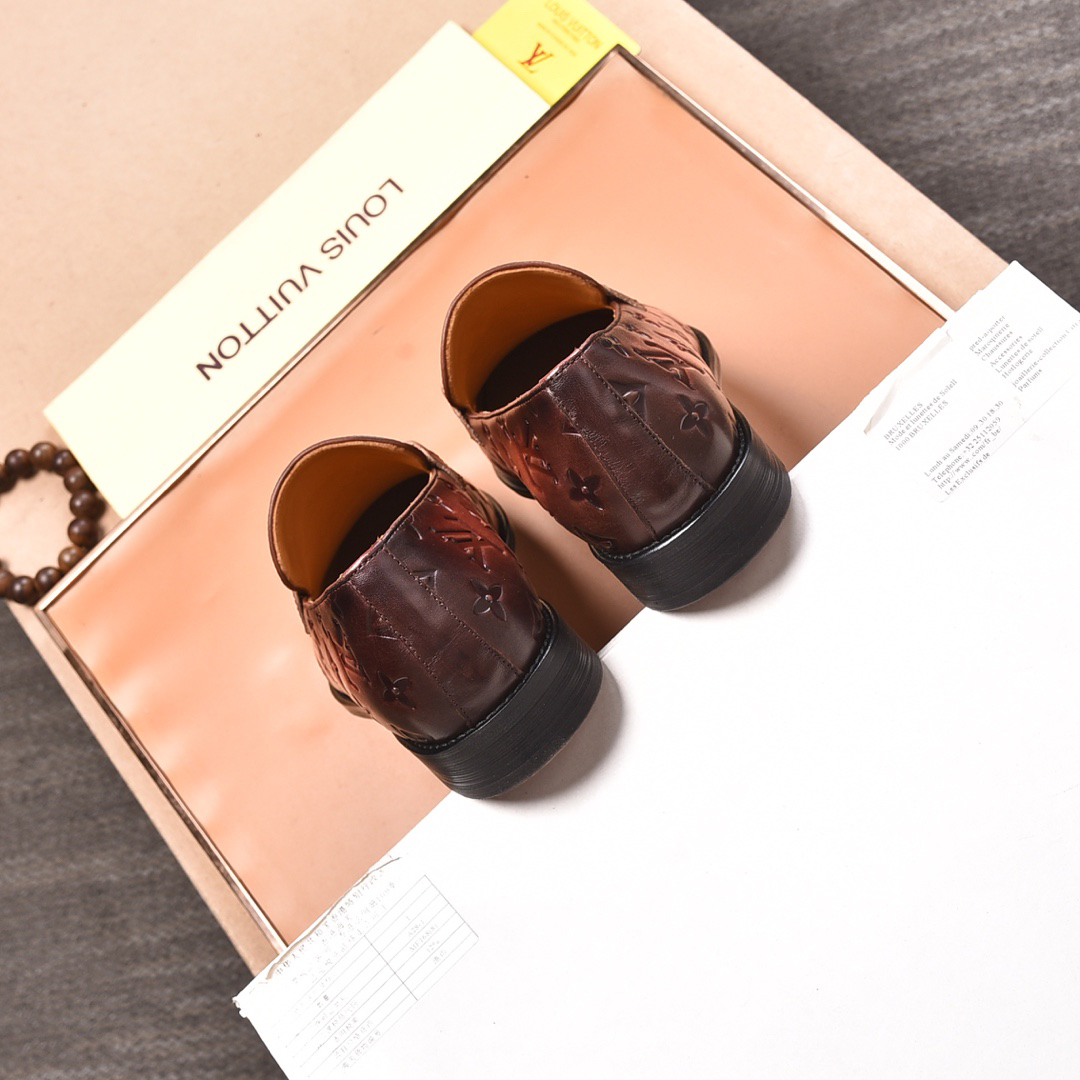 LV men's leather shoes-9