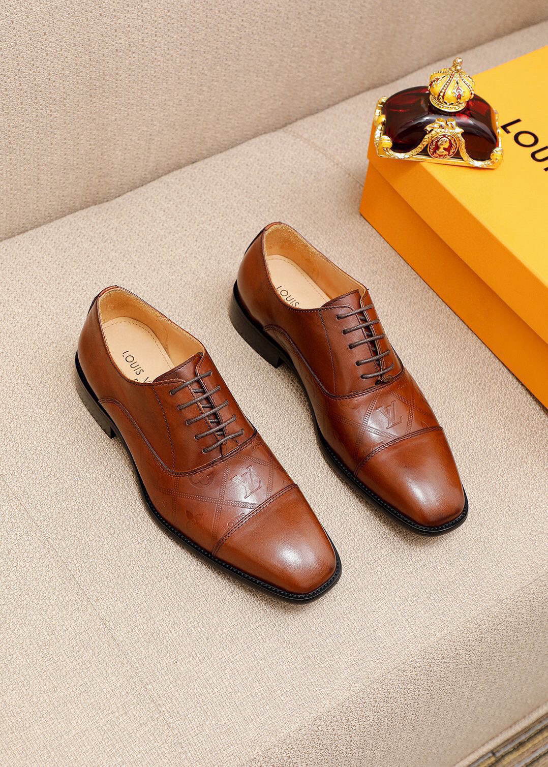 LV women's leather shoes-36