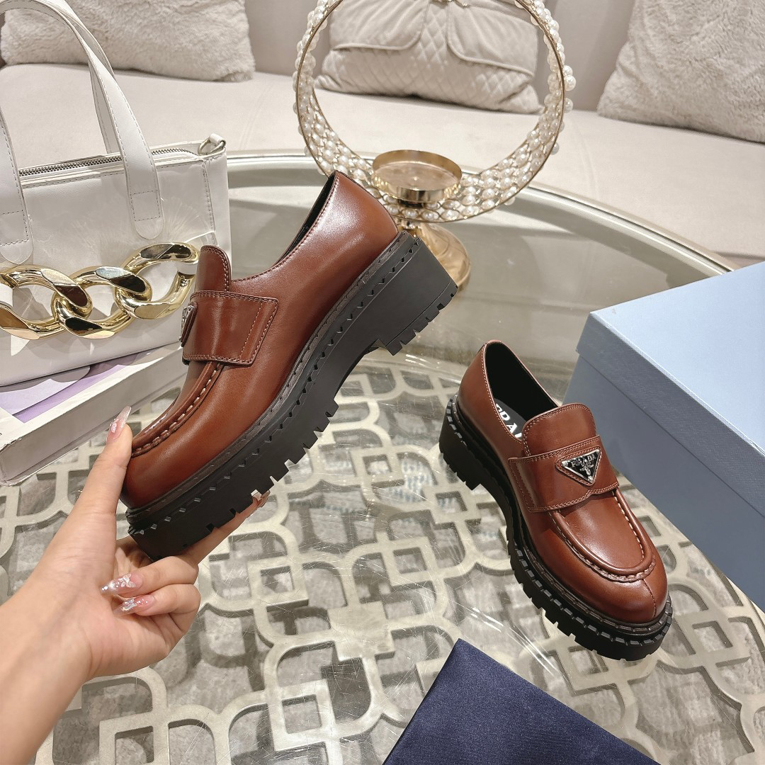Prada women's leather shoes-26