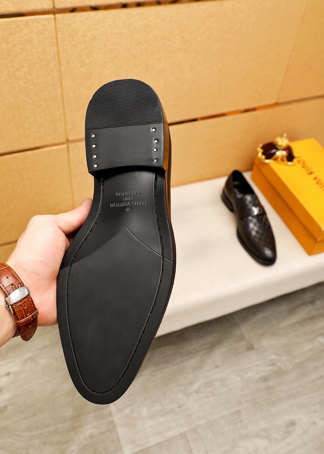 LV men's leather shoes-14