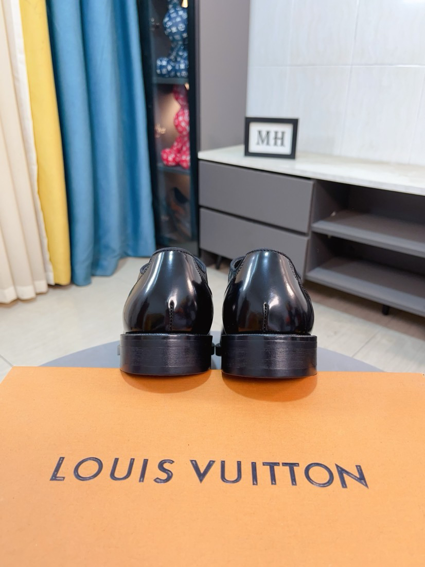 LV men's leather shoes-41