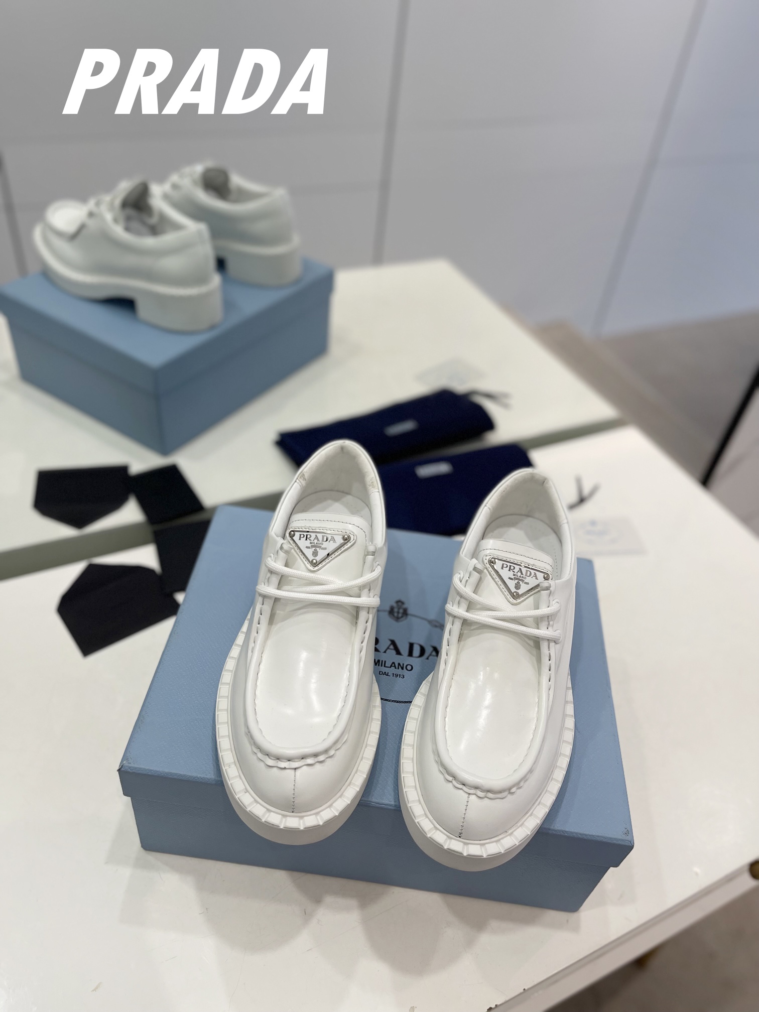 Prada women's leather shoes-3