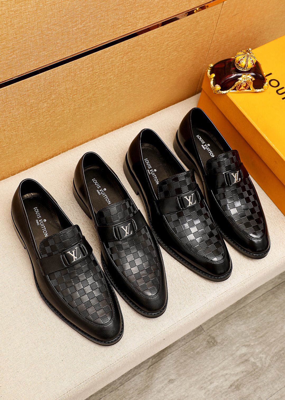 LV men's leather shoes-14