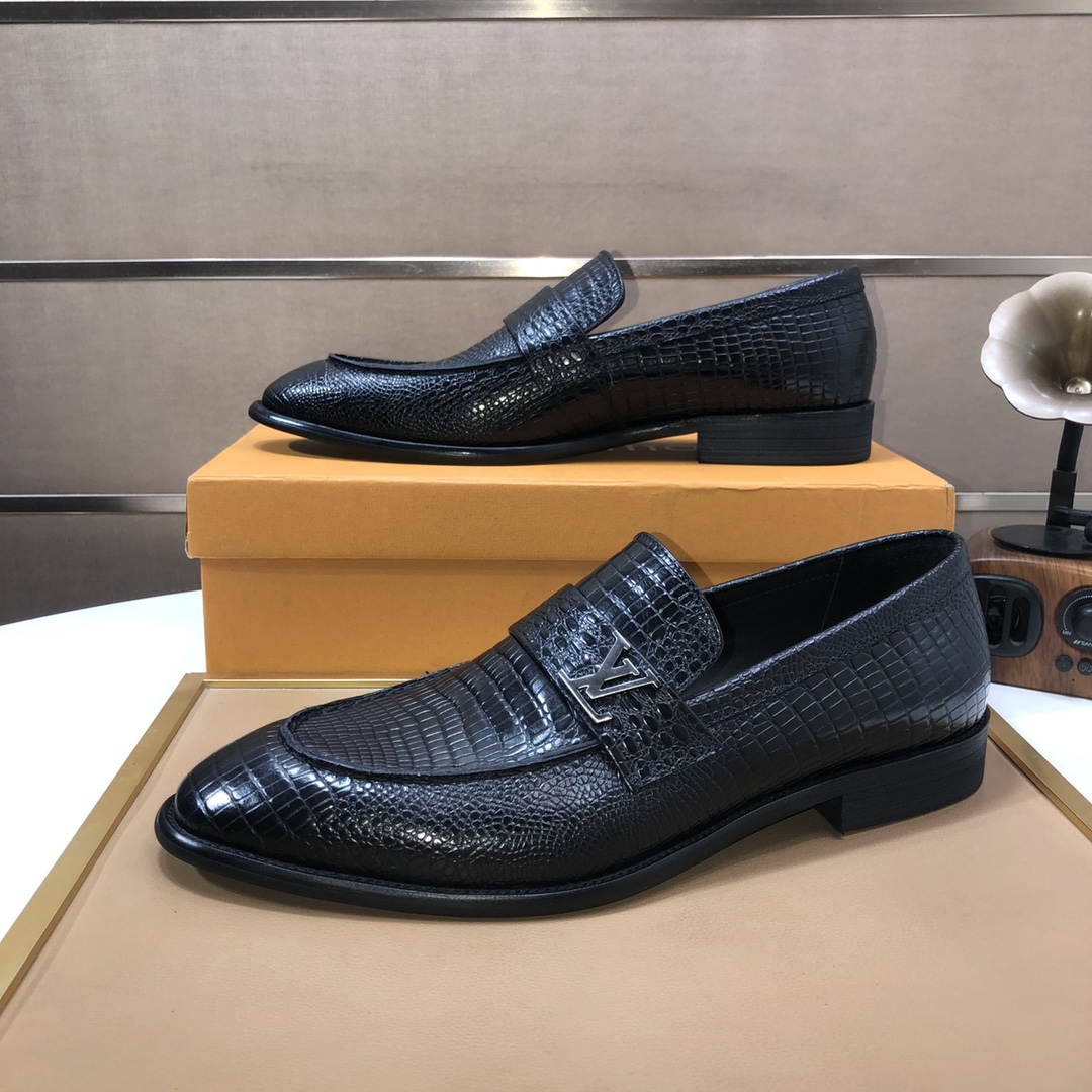 LV men's leather shoes-13
