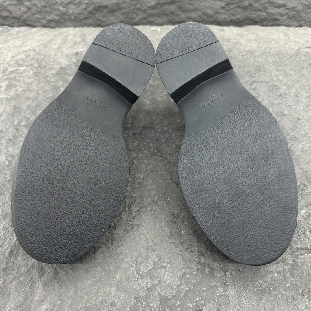 Prada men's leather shoes-69