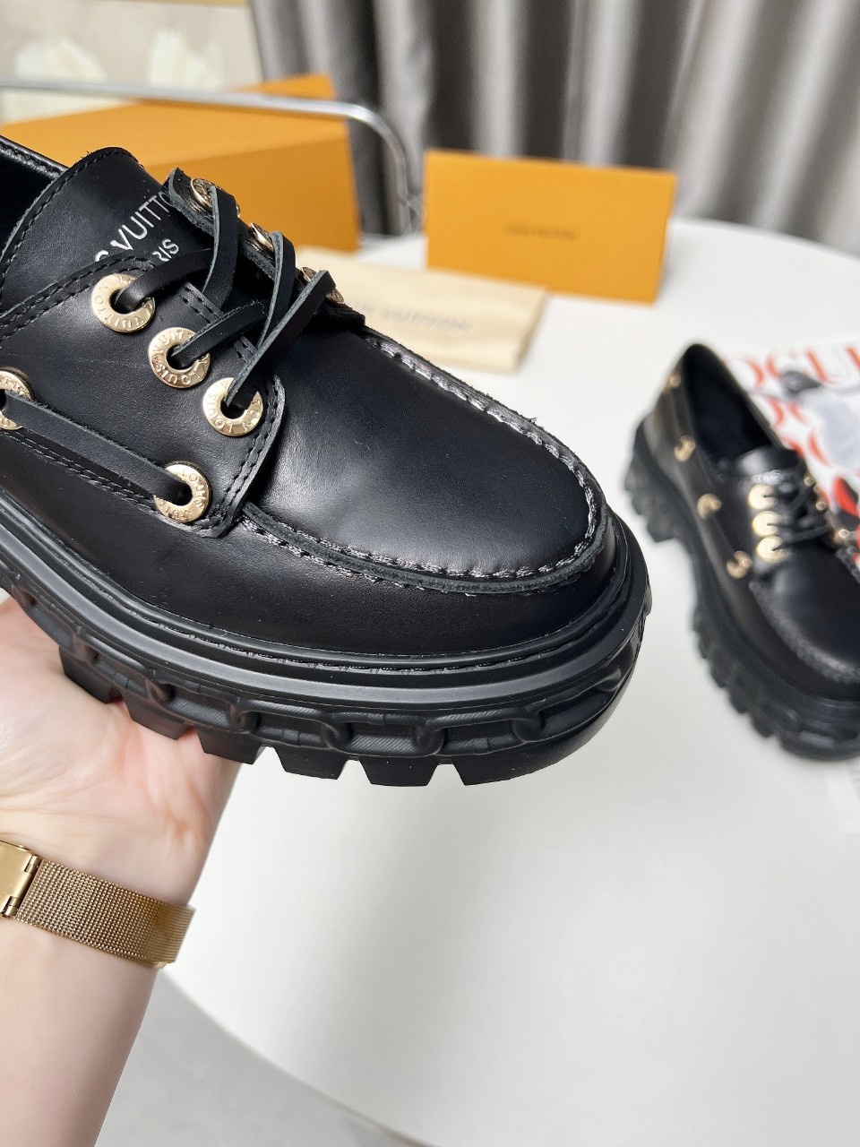 LV women's leather shoes-50