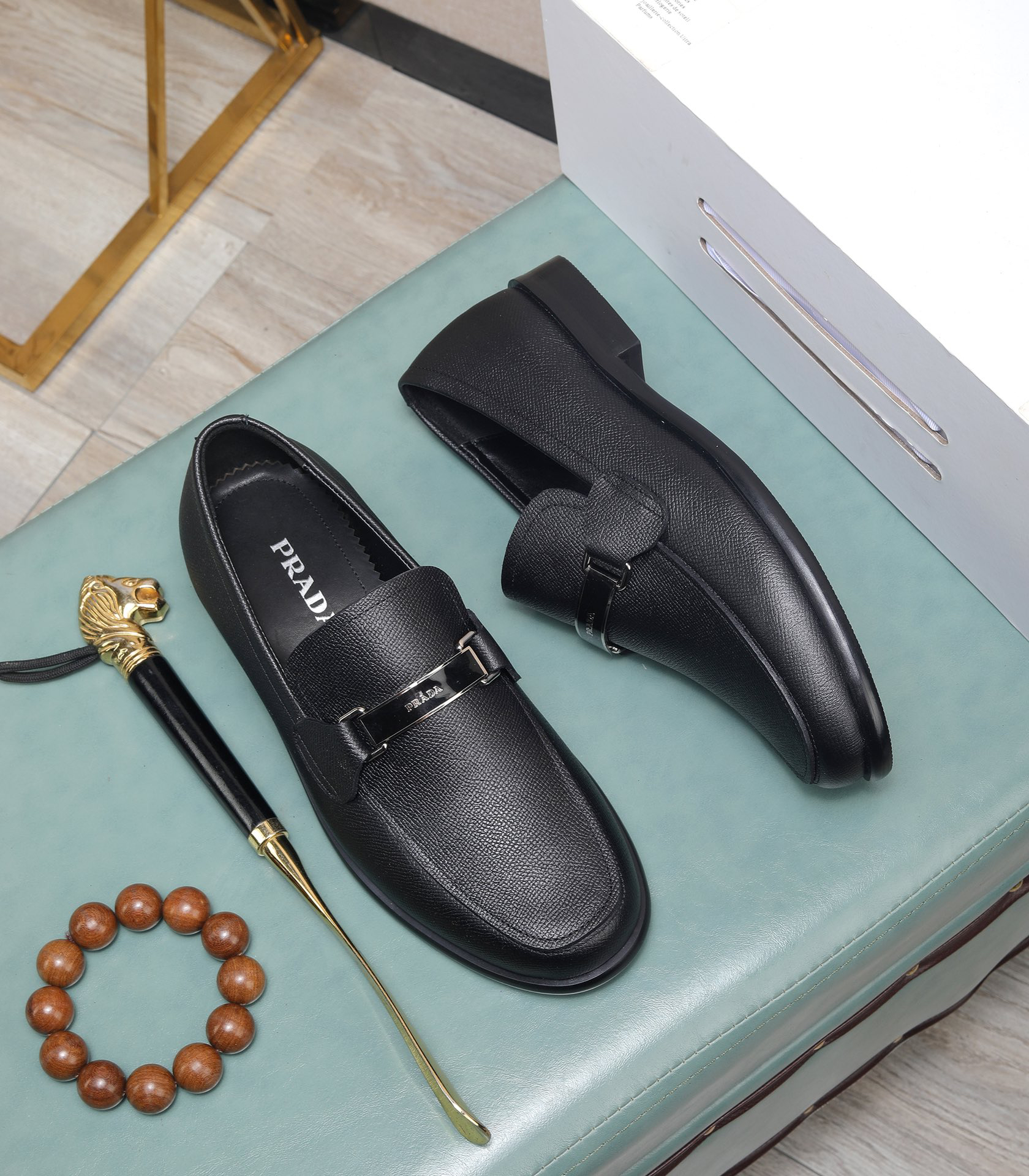 Prada men's leather shoes-28