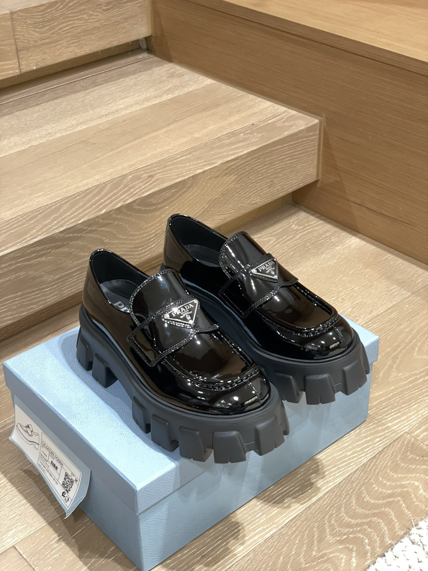 Prada women's leather shoes-37