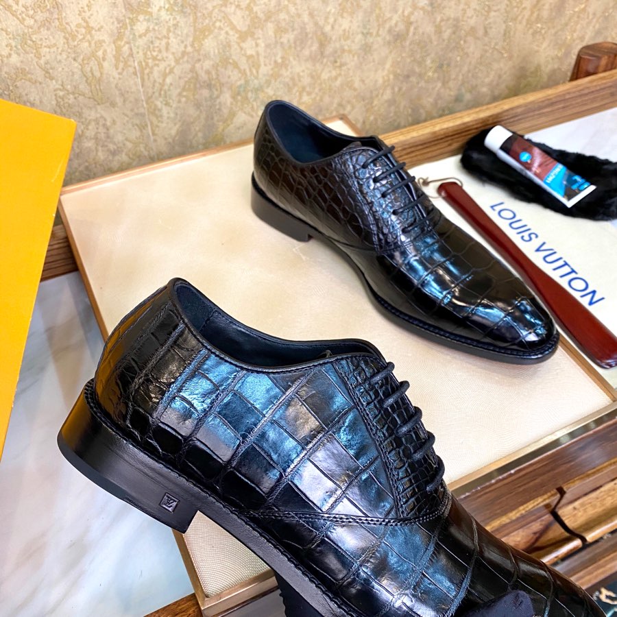 LV men's leather shoes-1