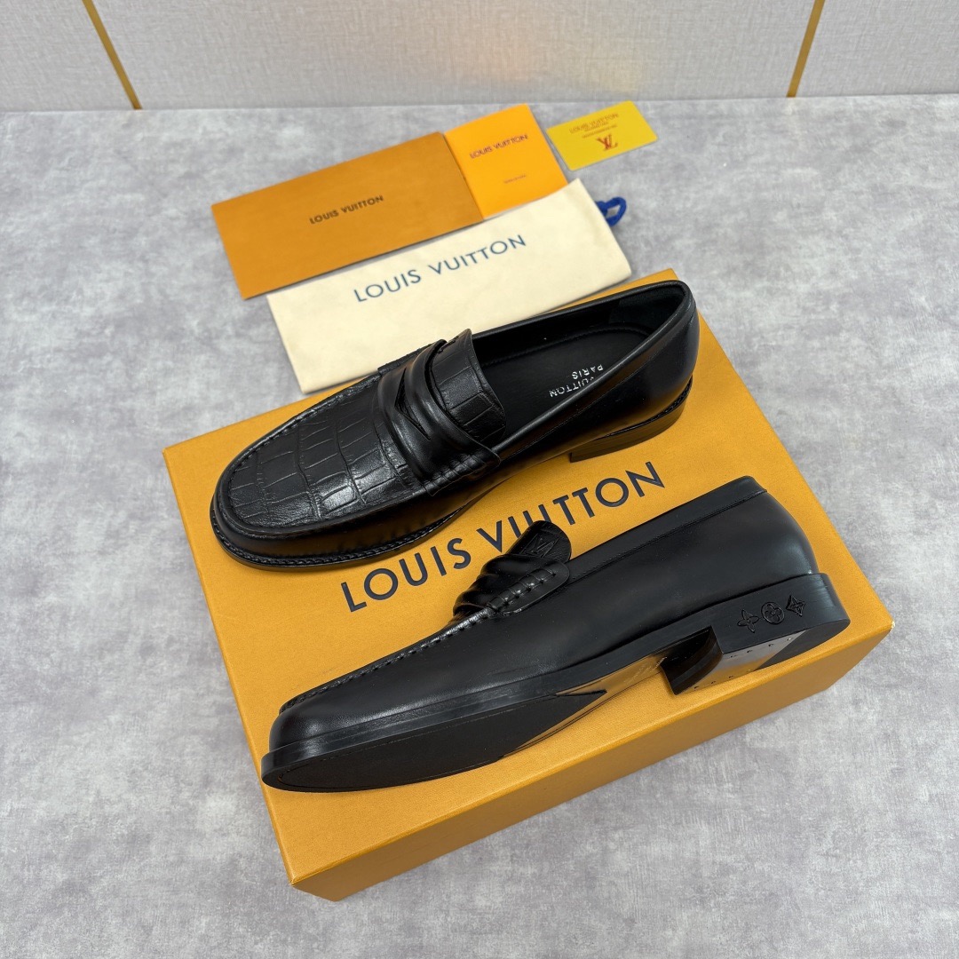 LV men's leather shoes-83