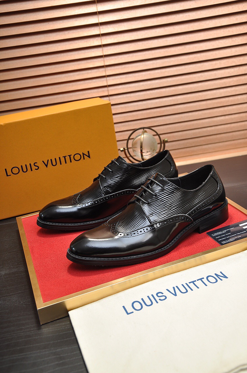 LV men's leather shoes-79