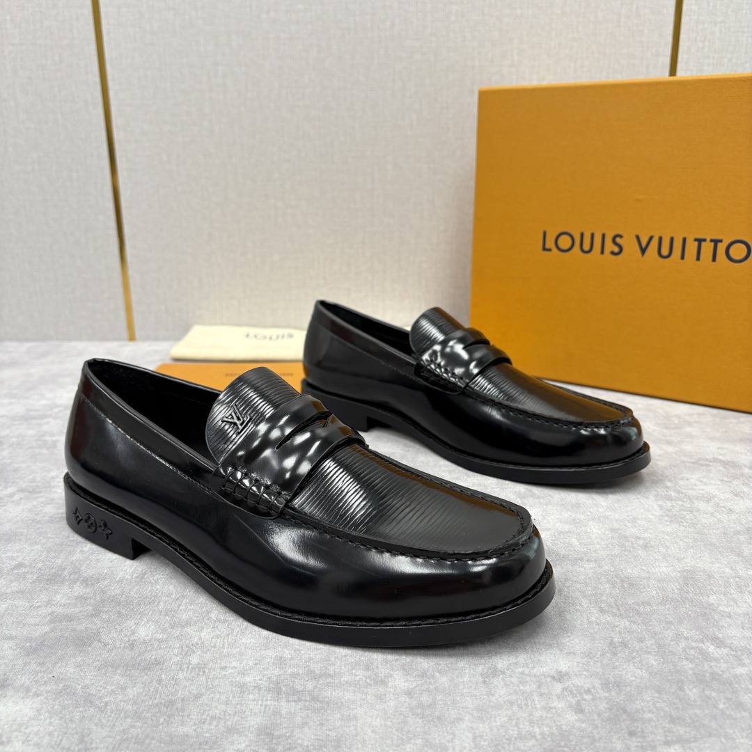 LV men's leather shoes-86