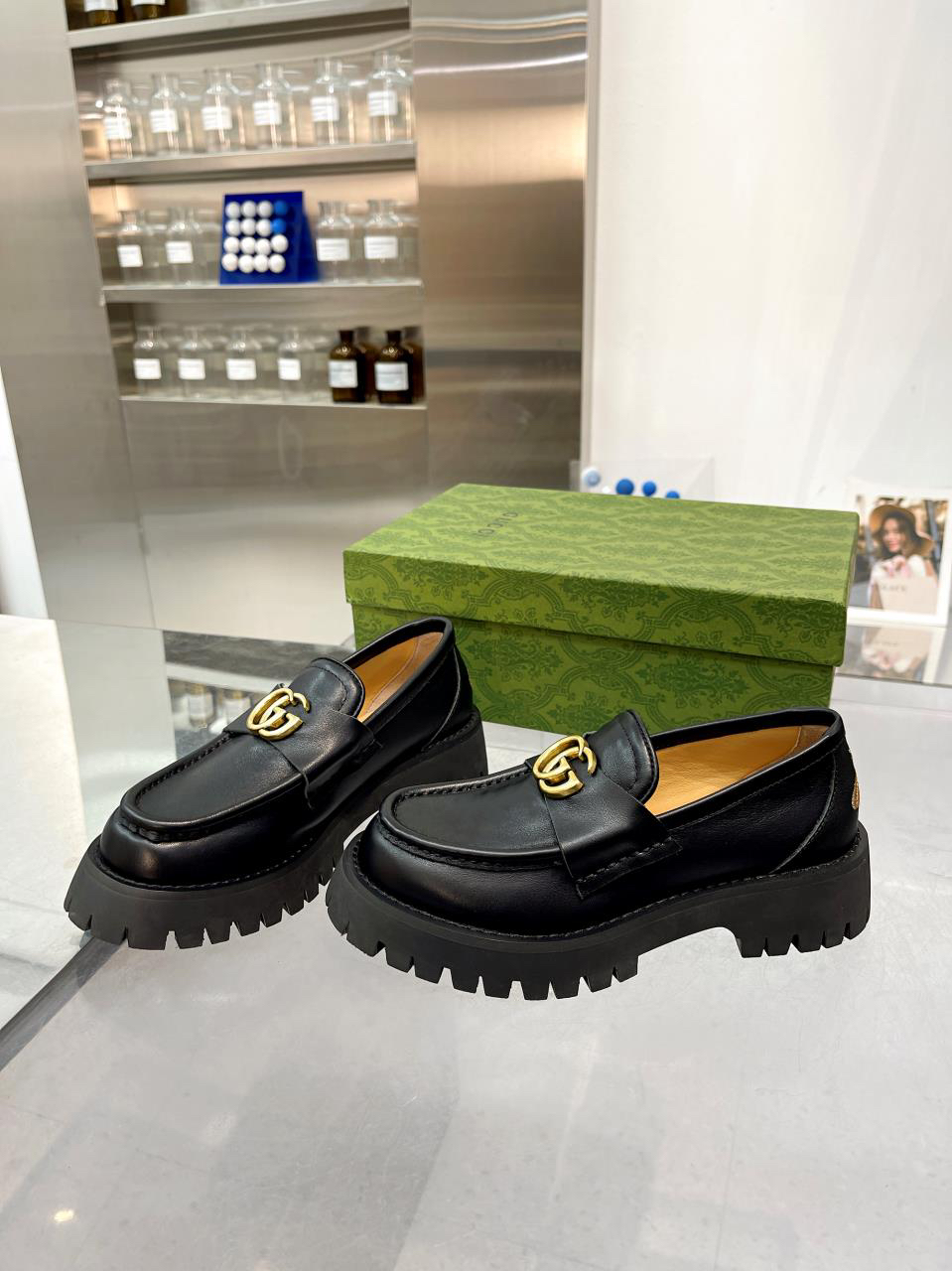 Gucci women's leather shoes-81