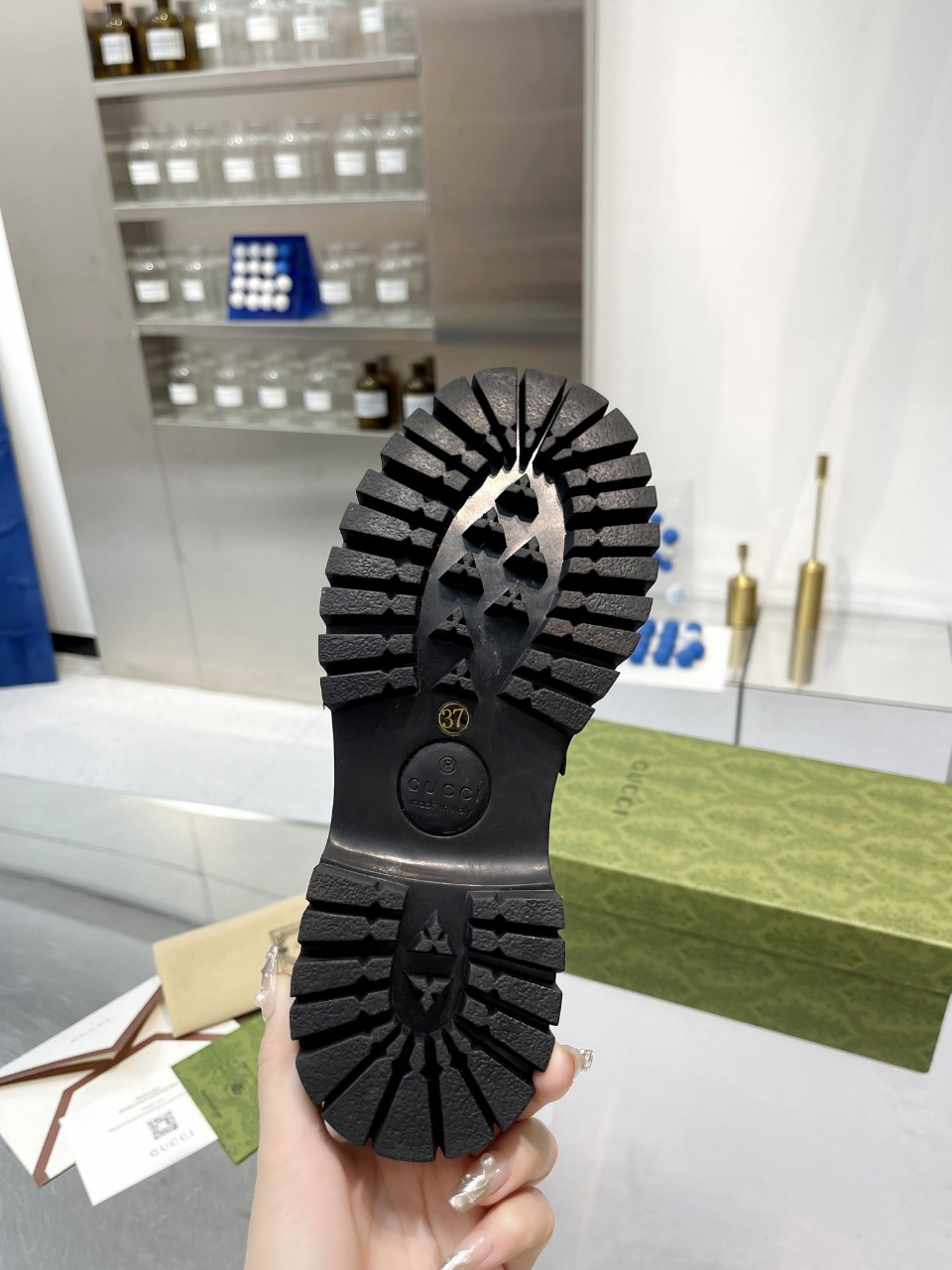 Gucci women's leather shoes-42