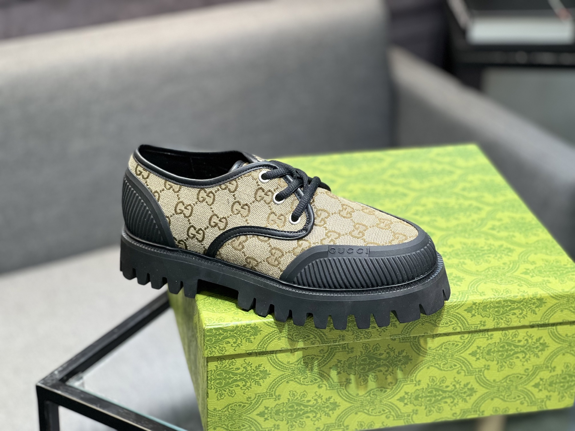 Gucci women's leather shoes-31