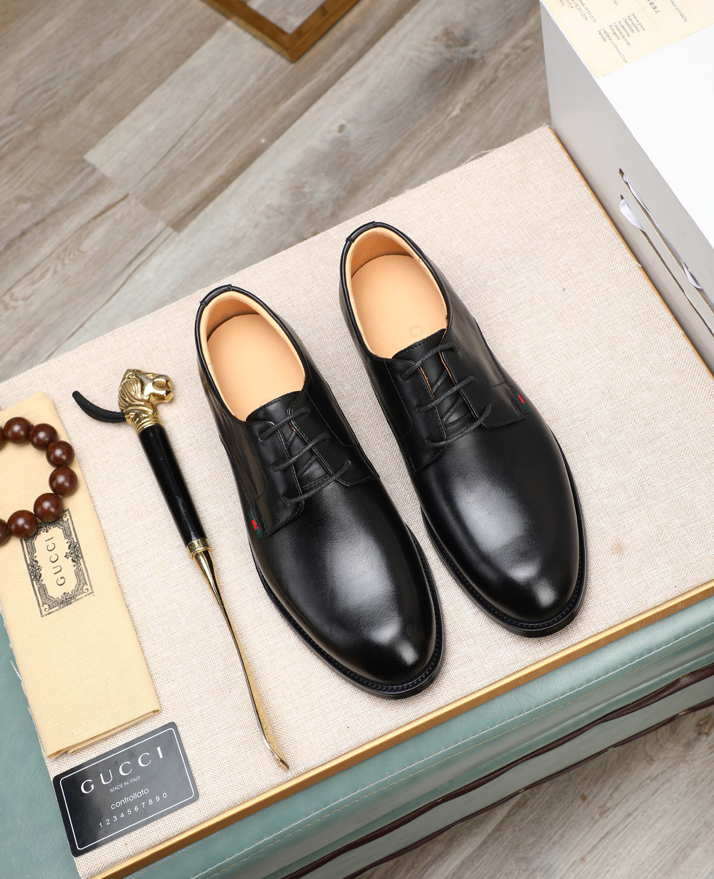 Gucci men's leather shoes-114