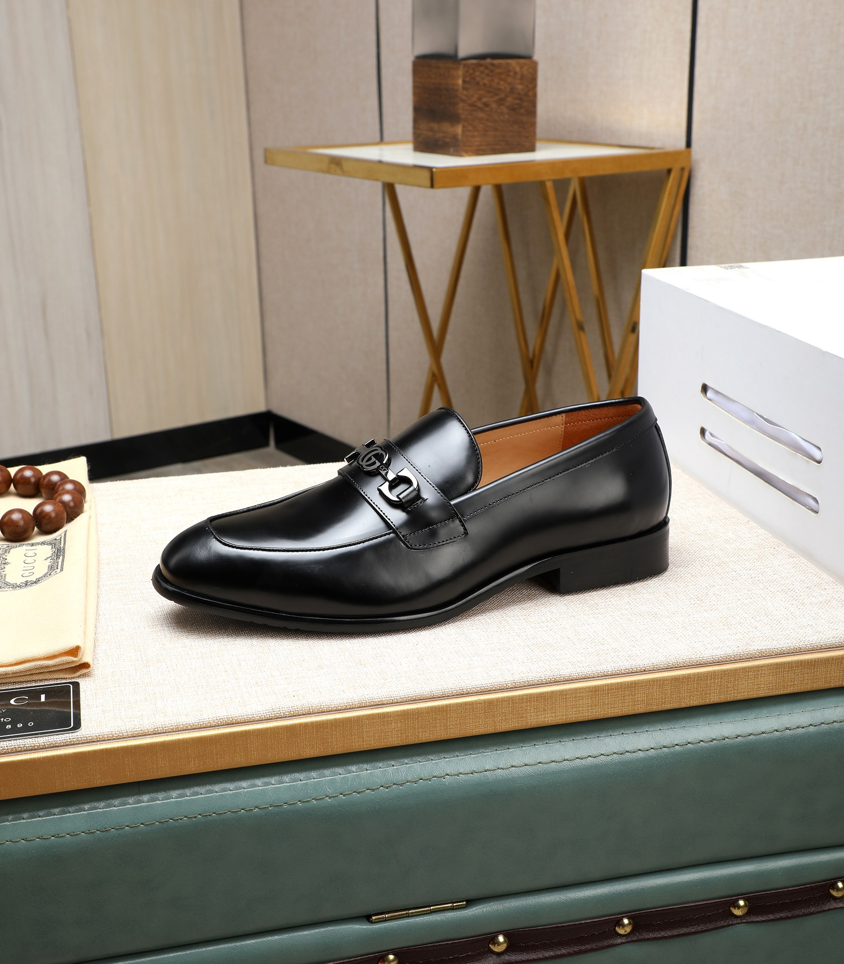 Gucci men's leather shoes-111