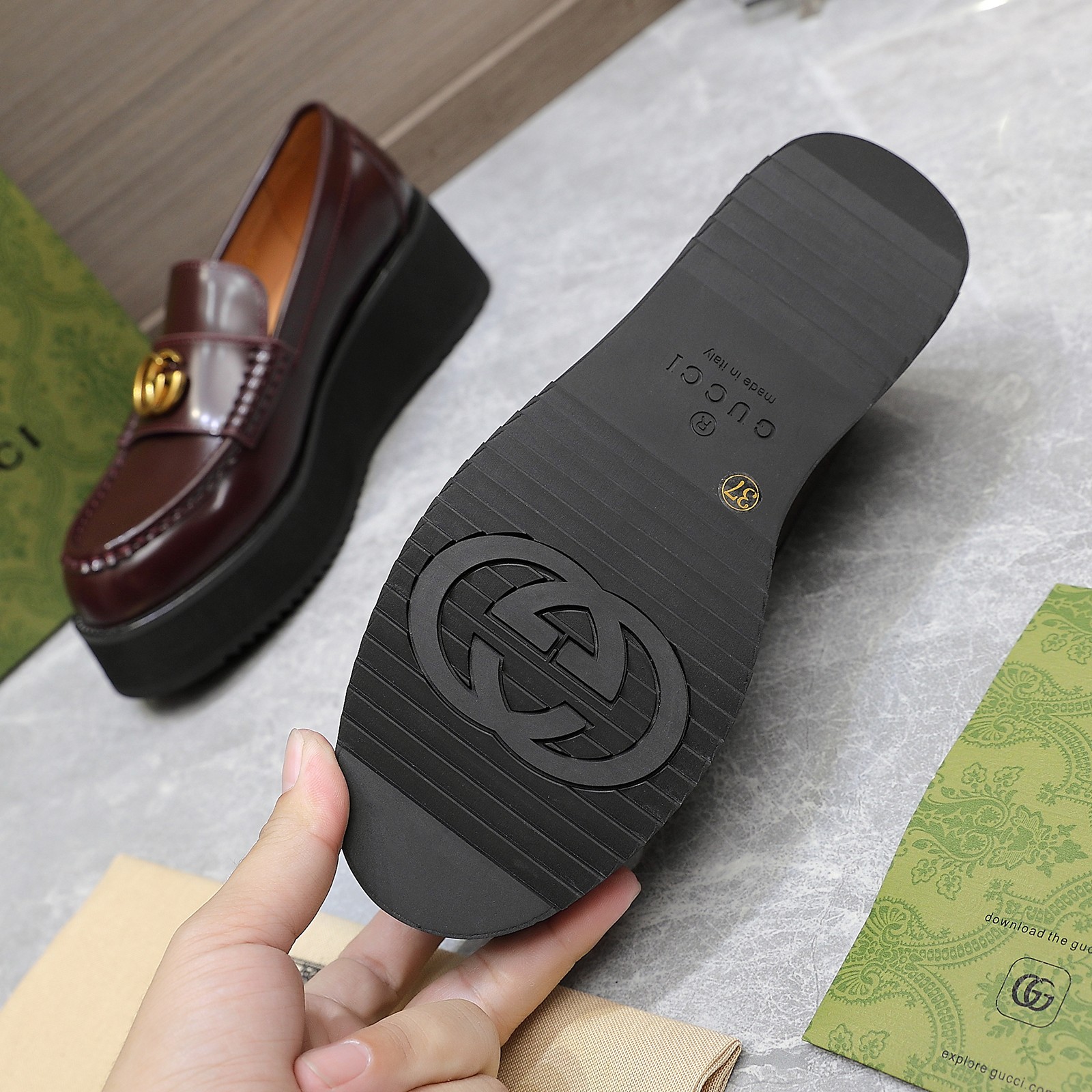 Gucci women's leather shoes-35