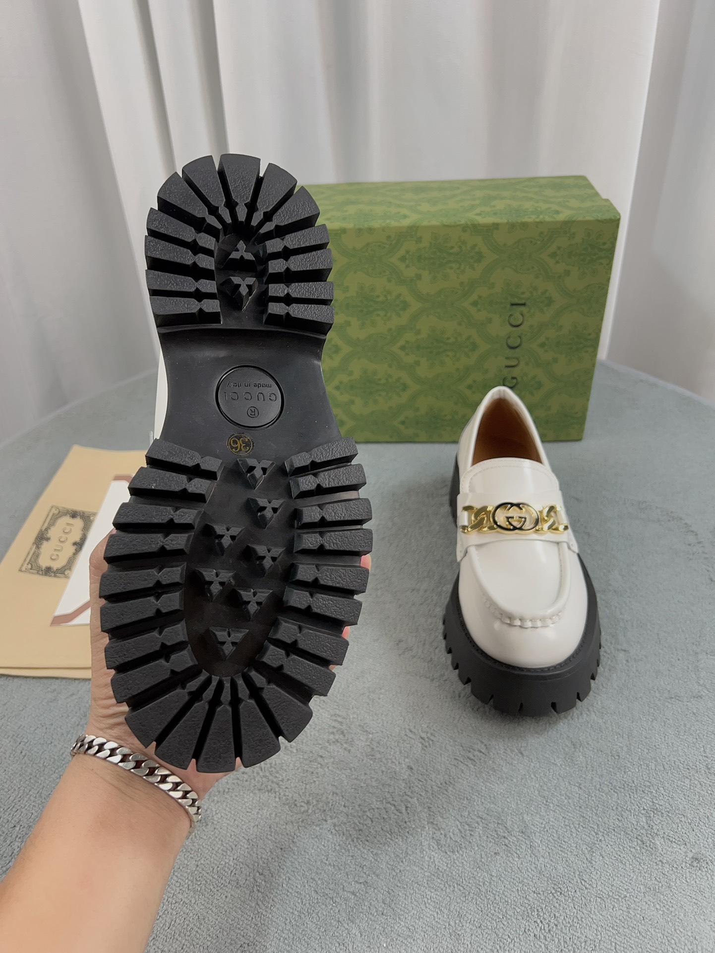 Gucci women's leather shoes-106