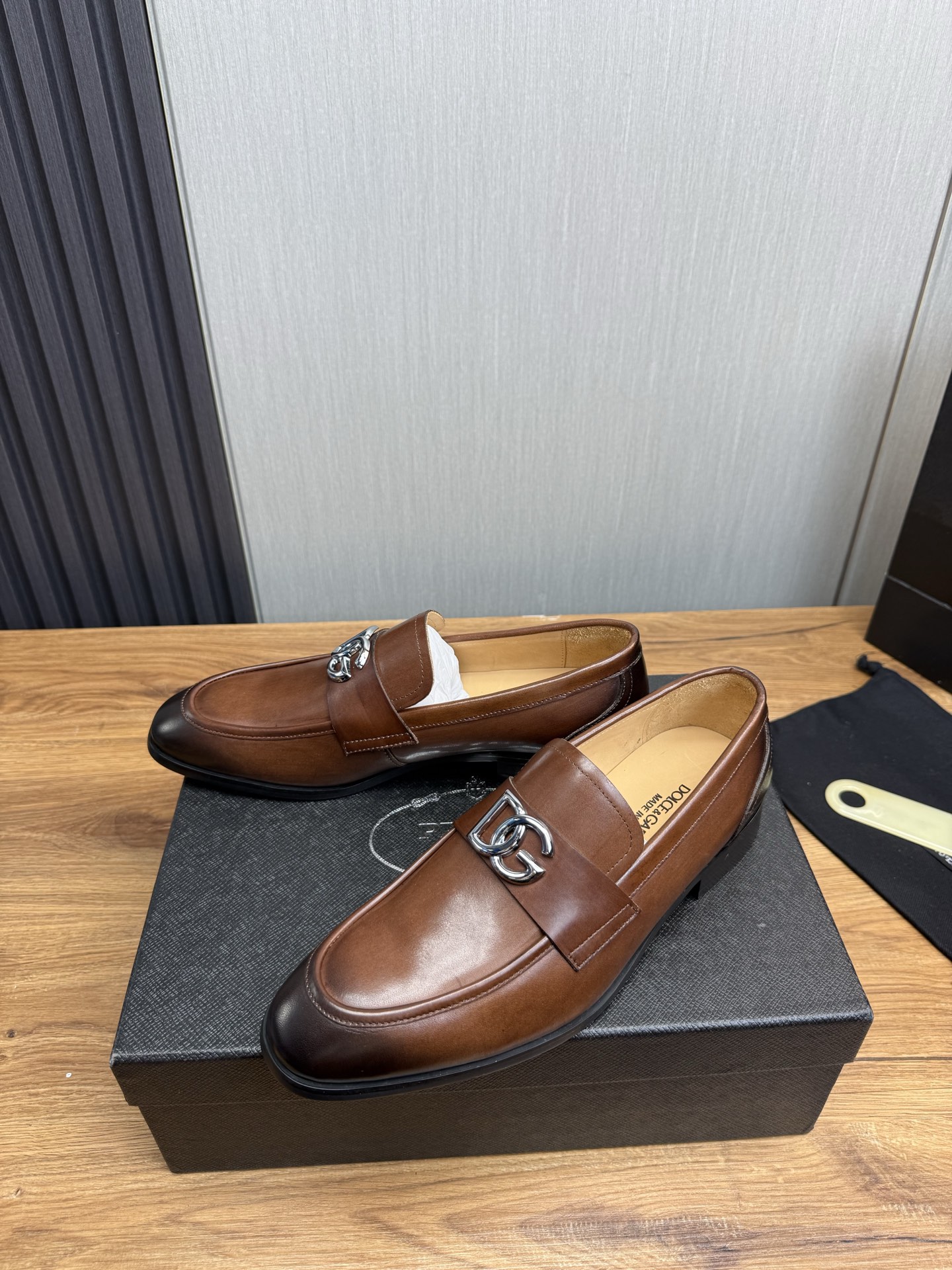 D&G men's leather shoes-25