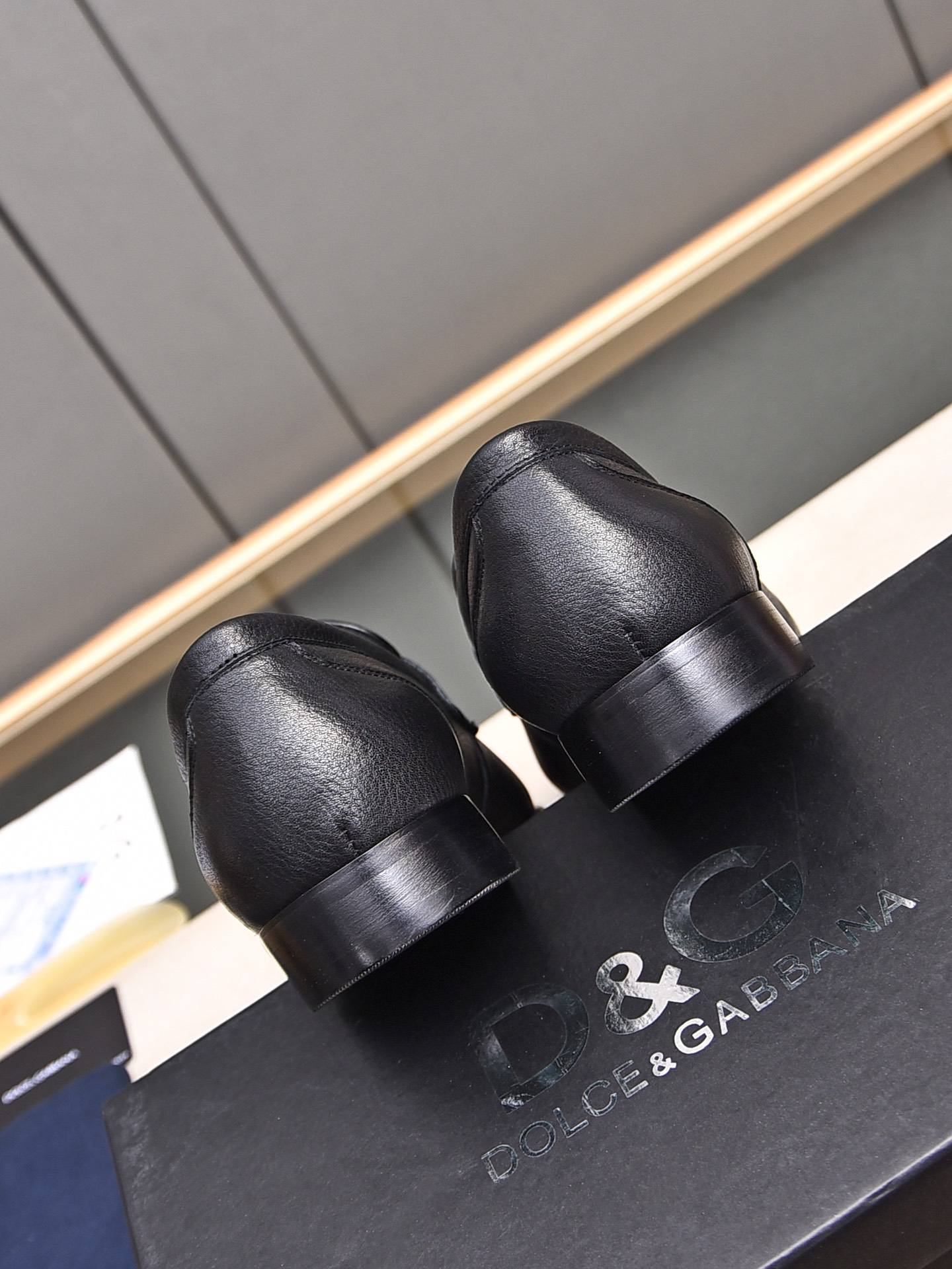 D&G men's leather shoes-12