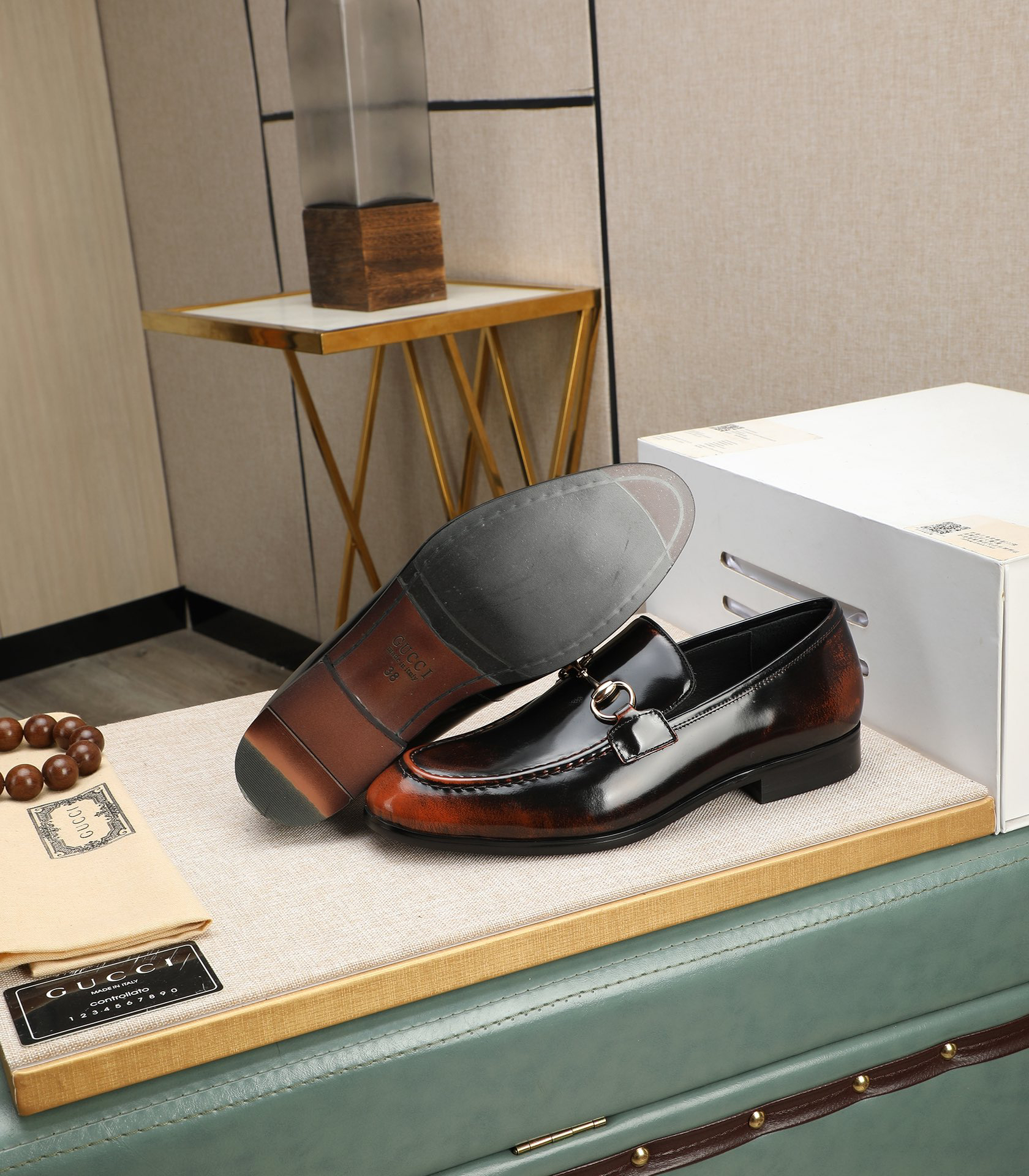 Gucci men's leather shoes-110