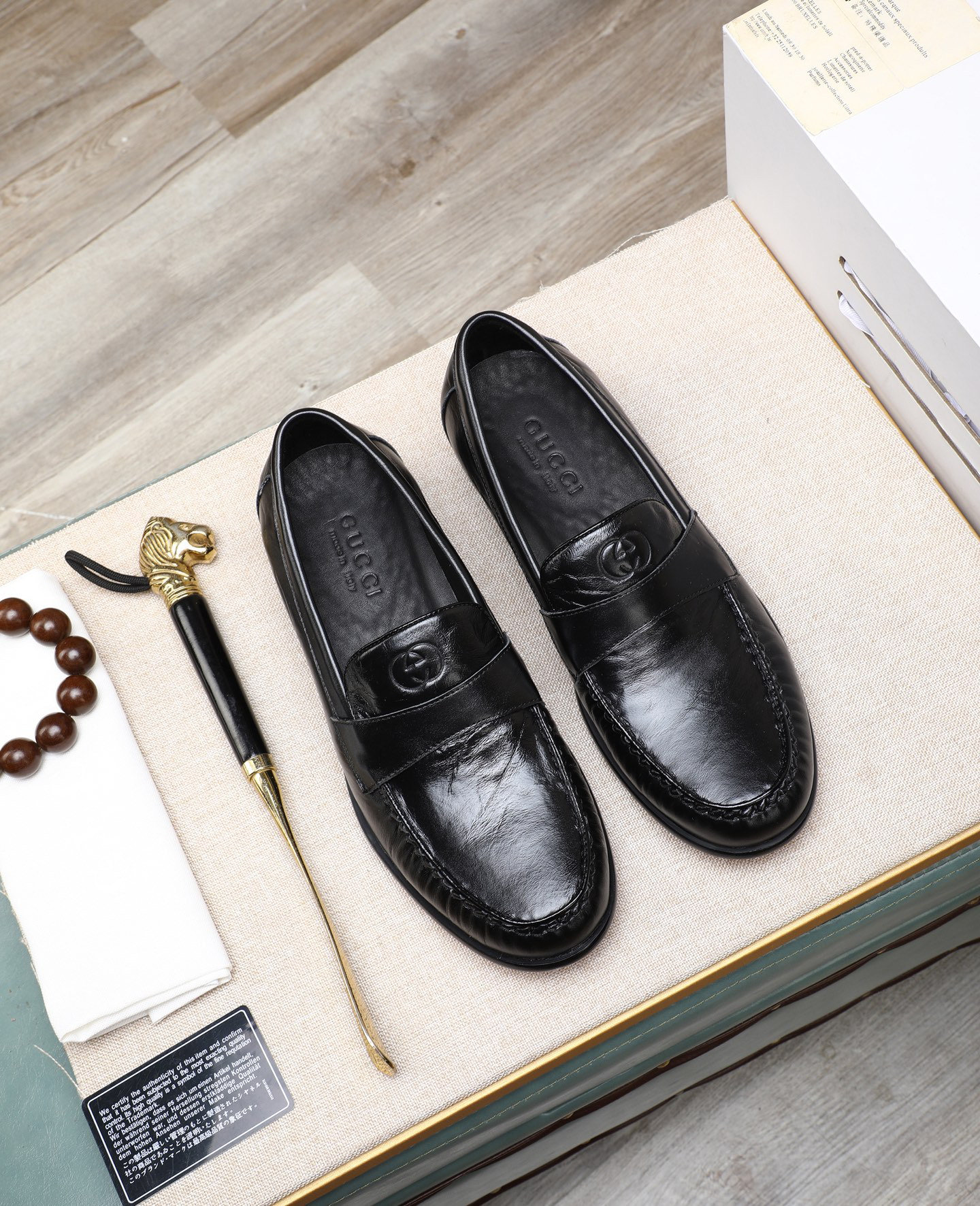 Gucci men's leather shoes-105