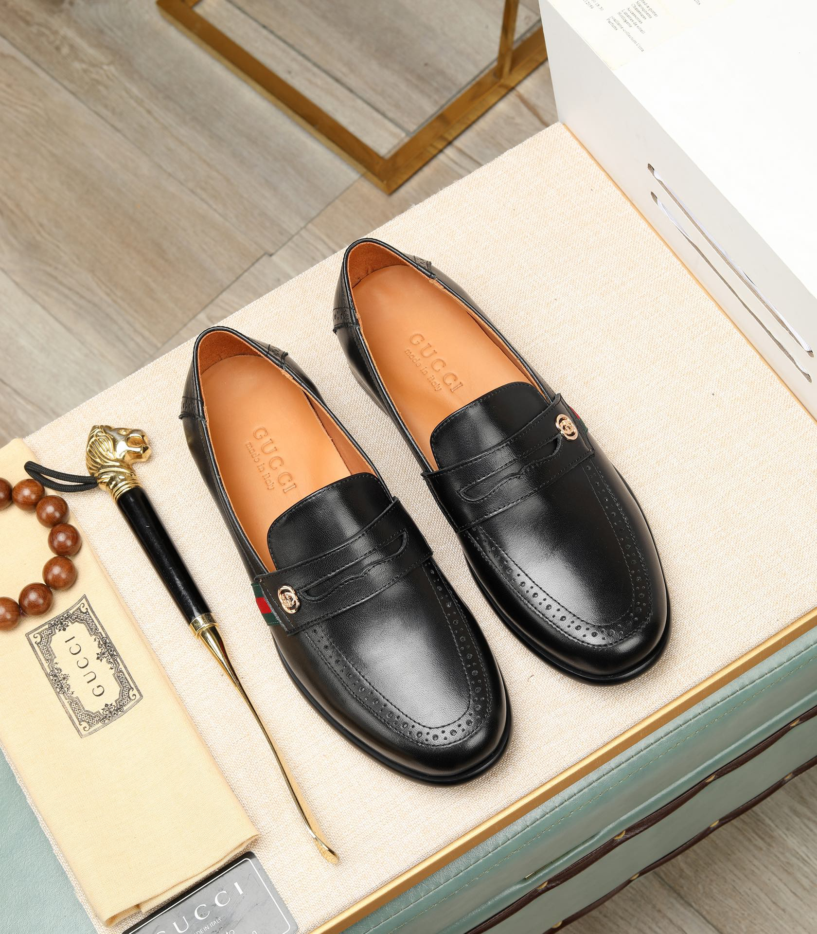 Gucci men's leather shoes-112