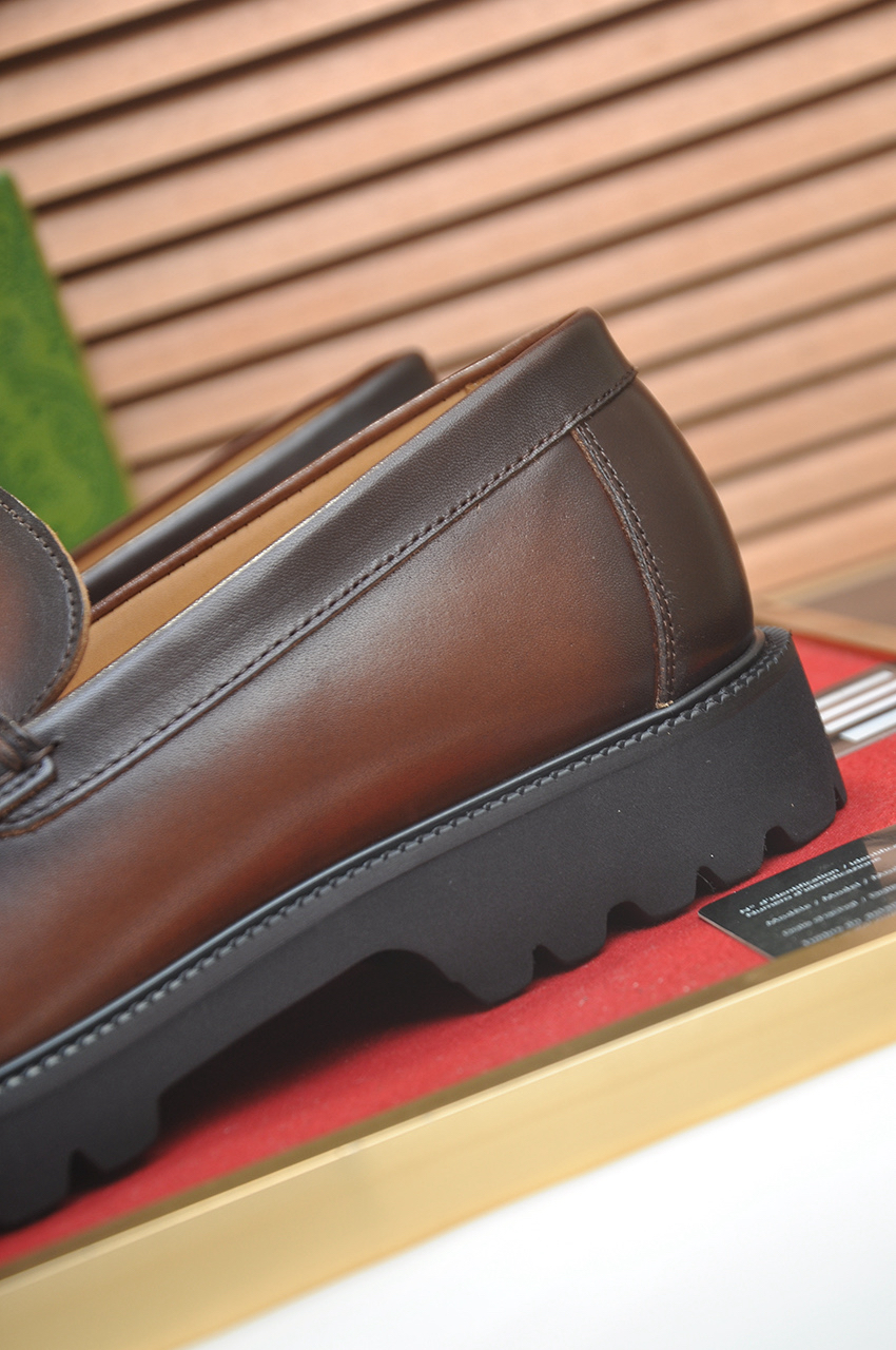 Gucci men's leather shoes-33