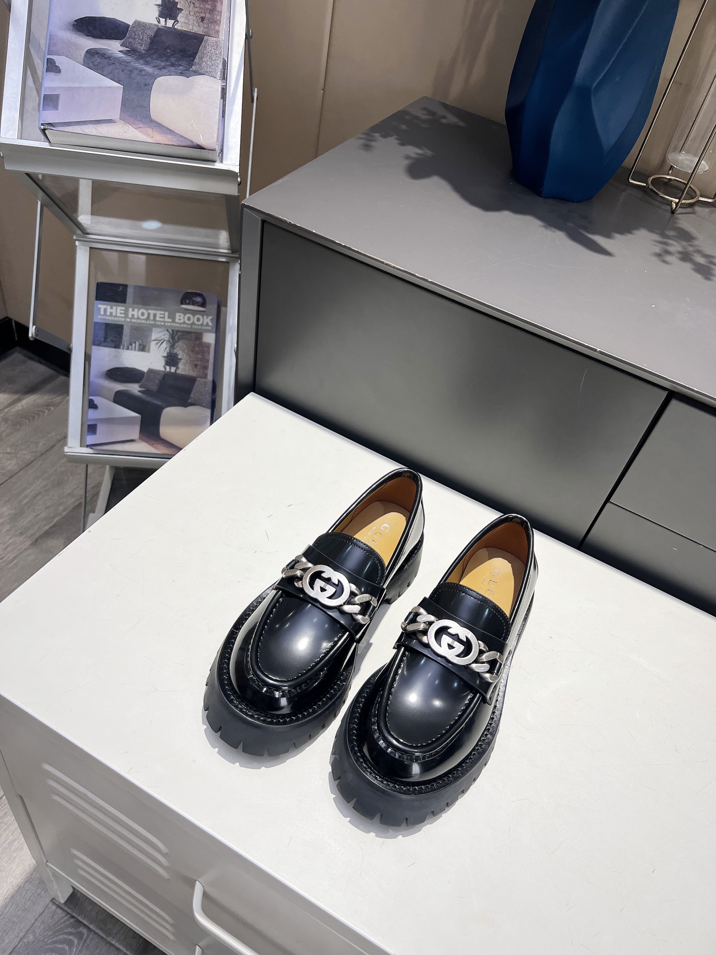 Gucci women's leather shoes-70