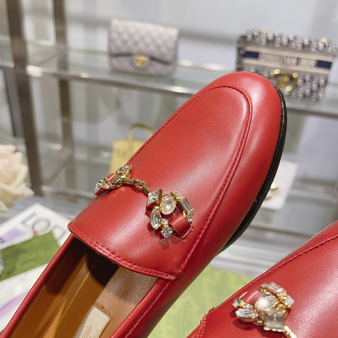 Gucci women's leather shoes-24