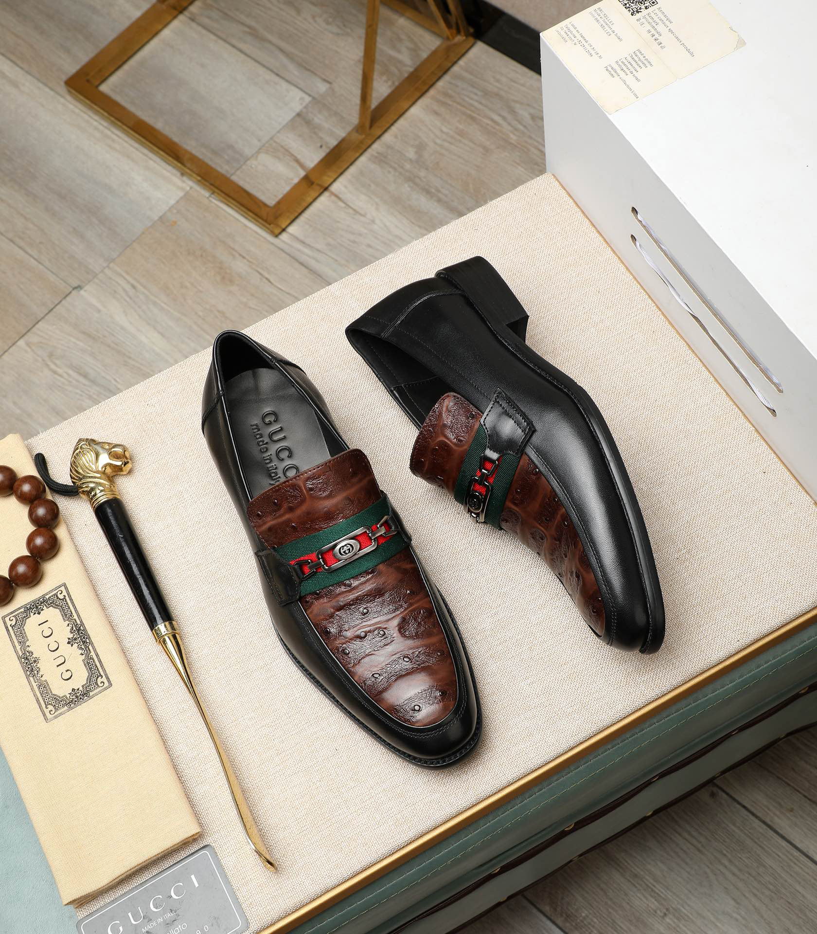 Gucci men's leather shoes-109
