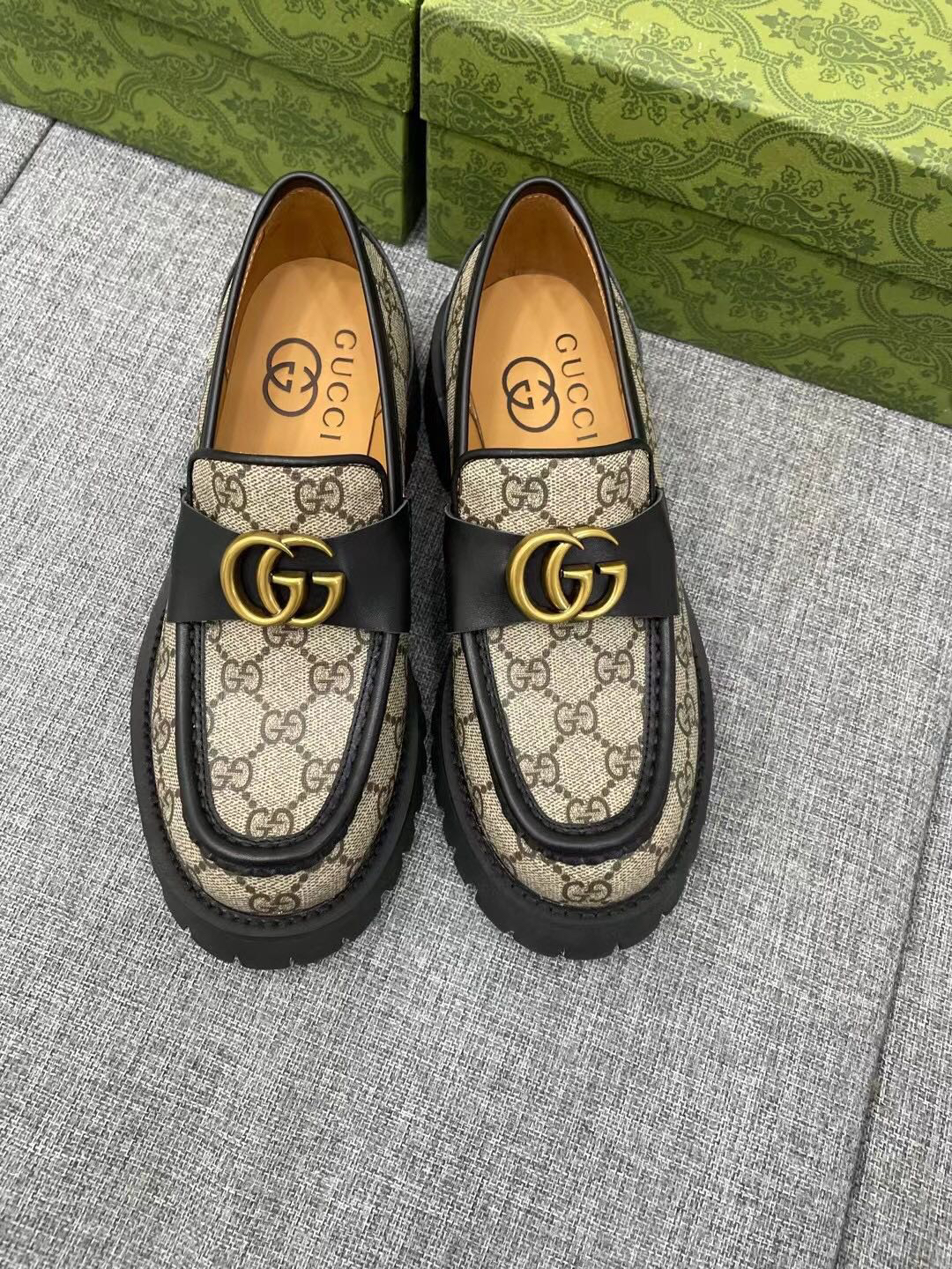 Gucci women's leather shoes-83