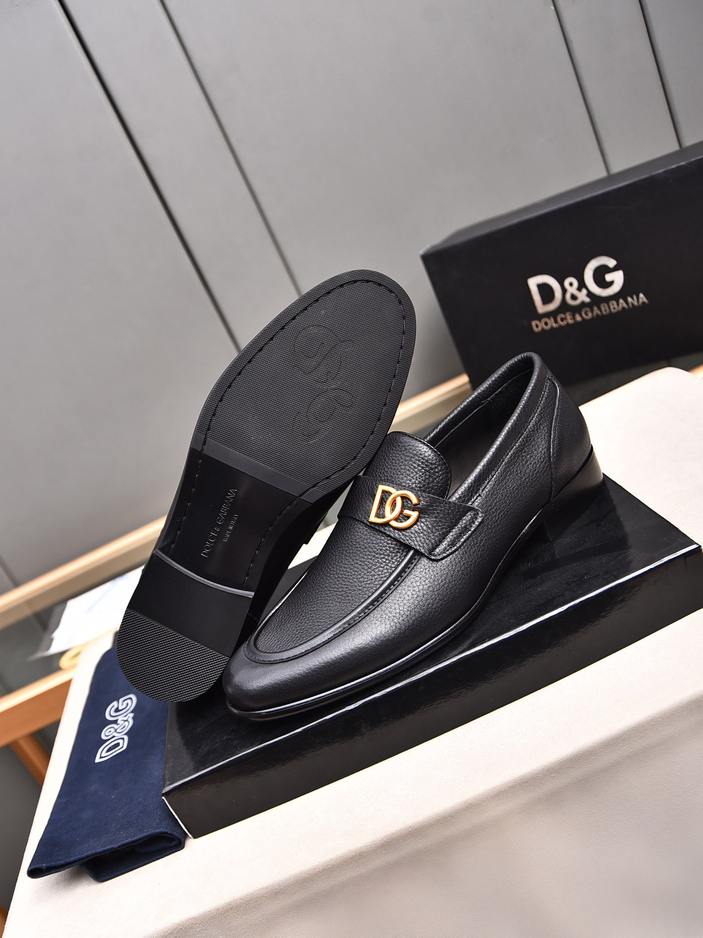 D&G men's leather shoes-12
