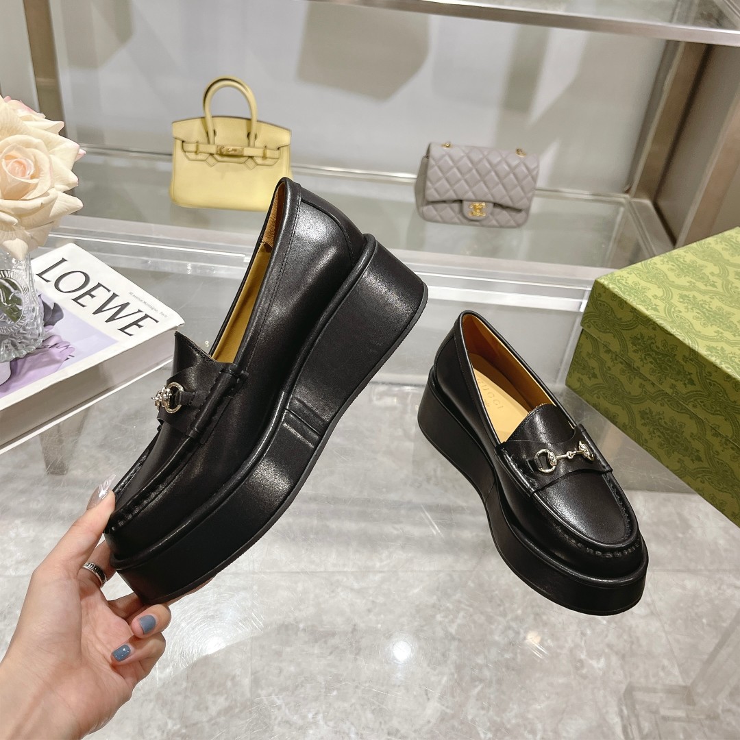 Gucci women's leather shoes-44
