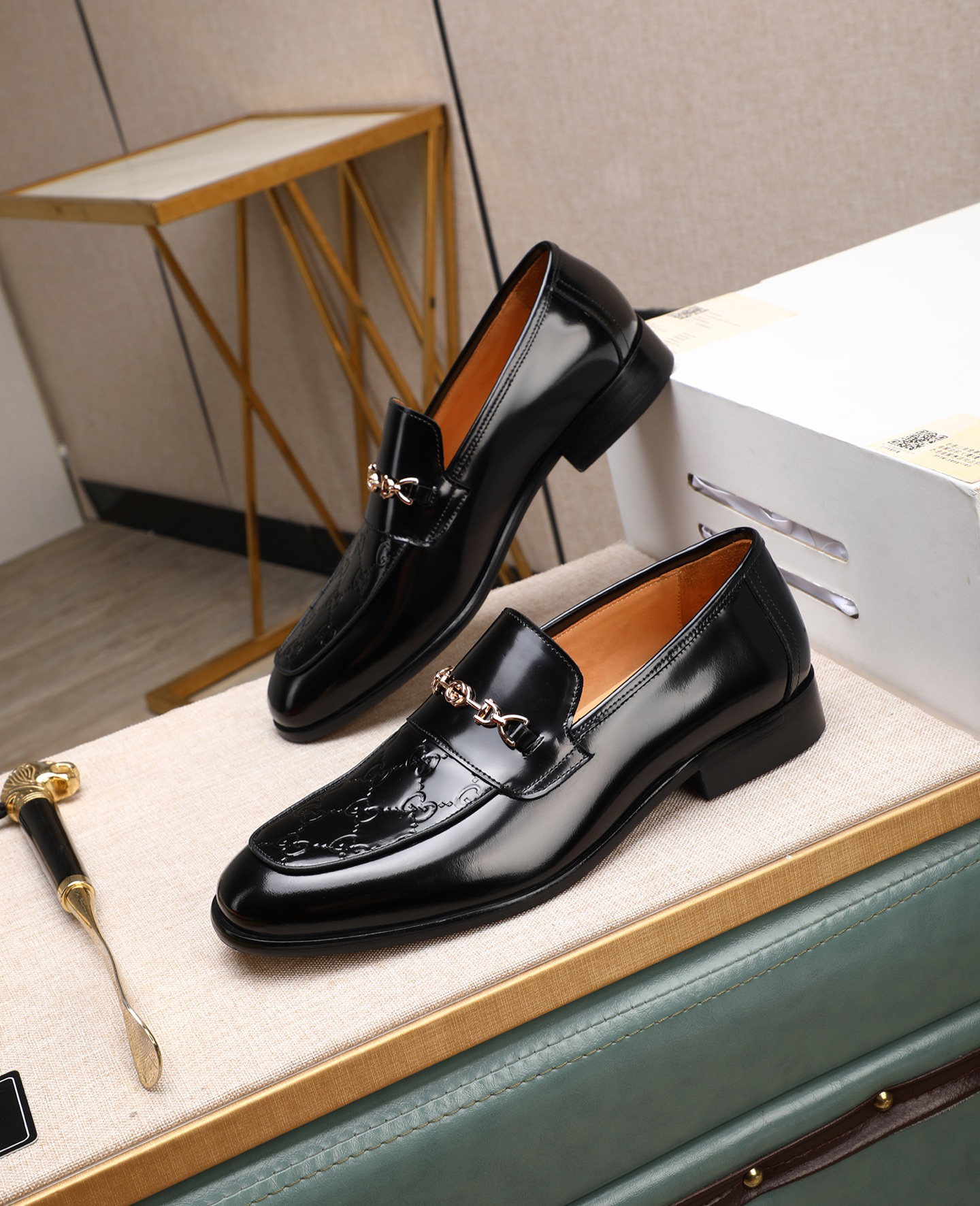 Gucci men's leather shoes-17