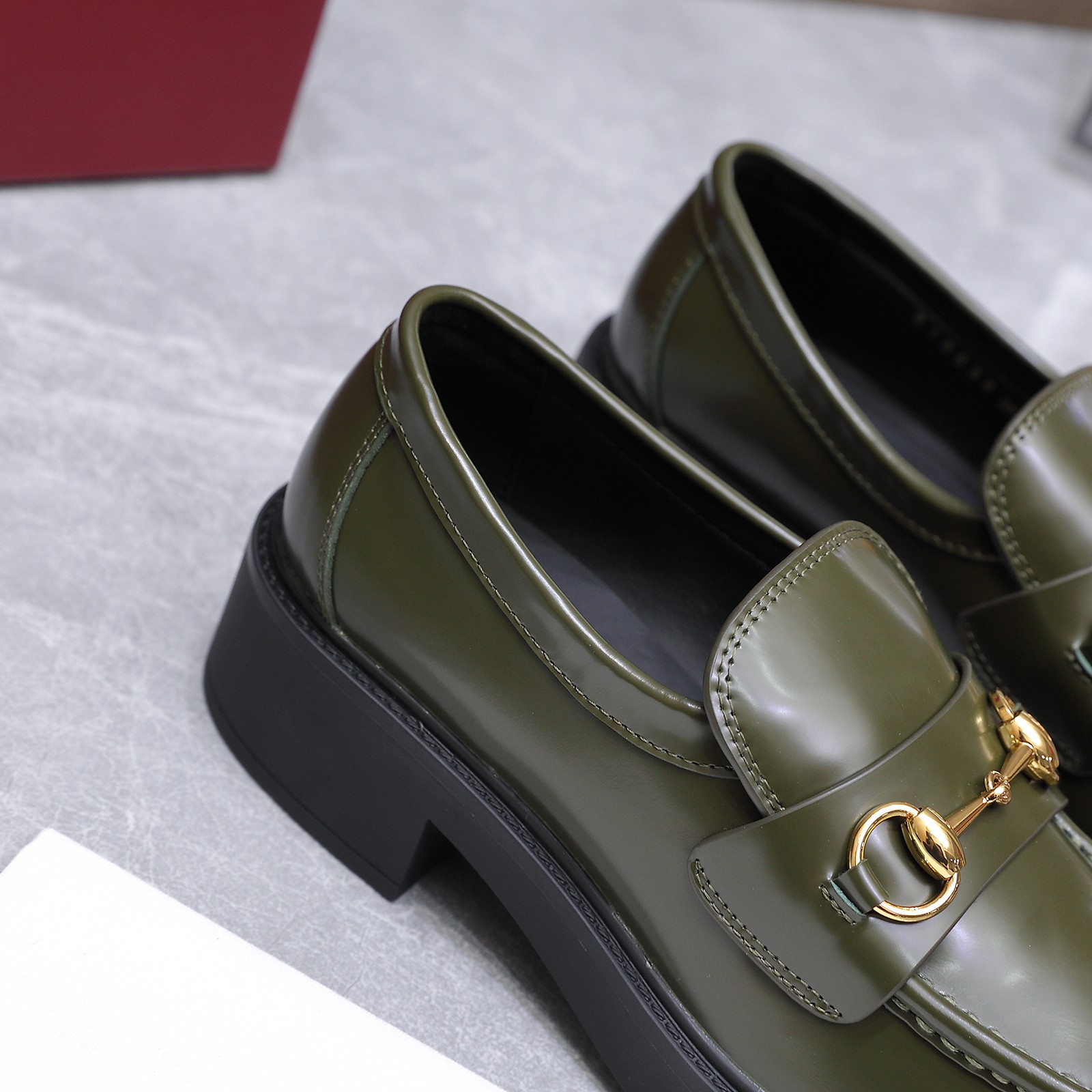 Gucci women's leather shoes-33