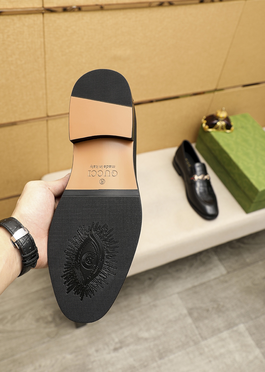 Gucci women's leather shoes-65