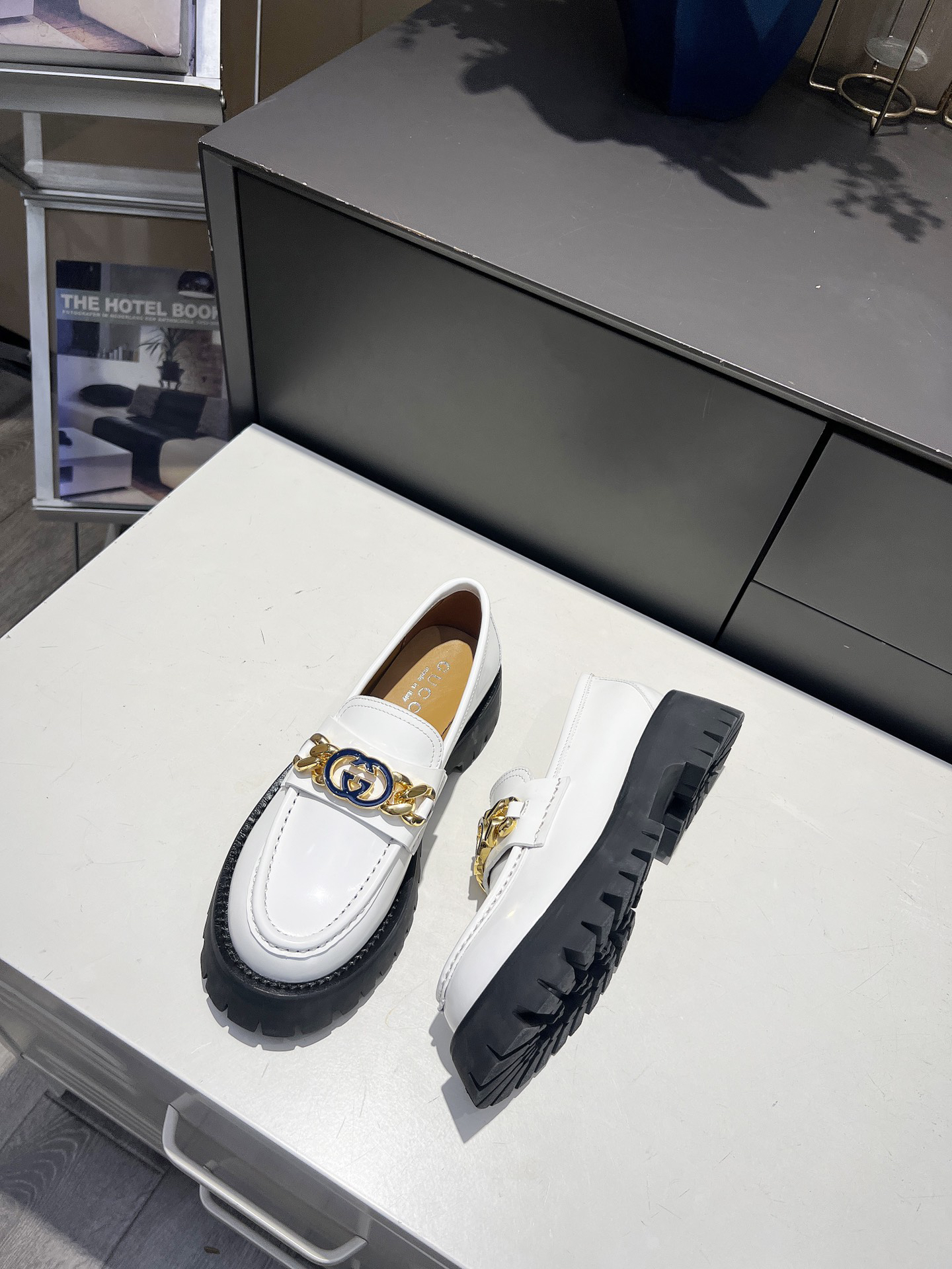 Gucci women's leather shoes-15