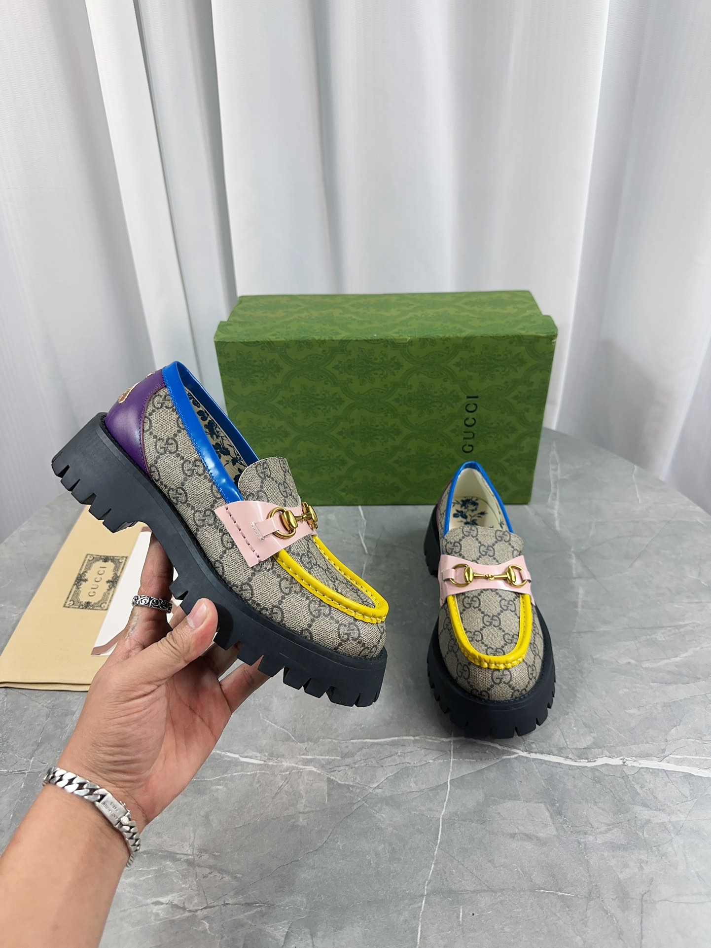 Gucci women's leather shoes-100