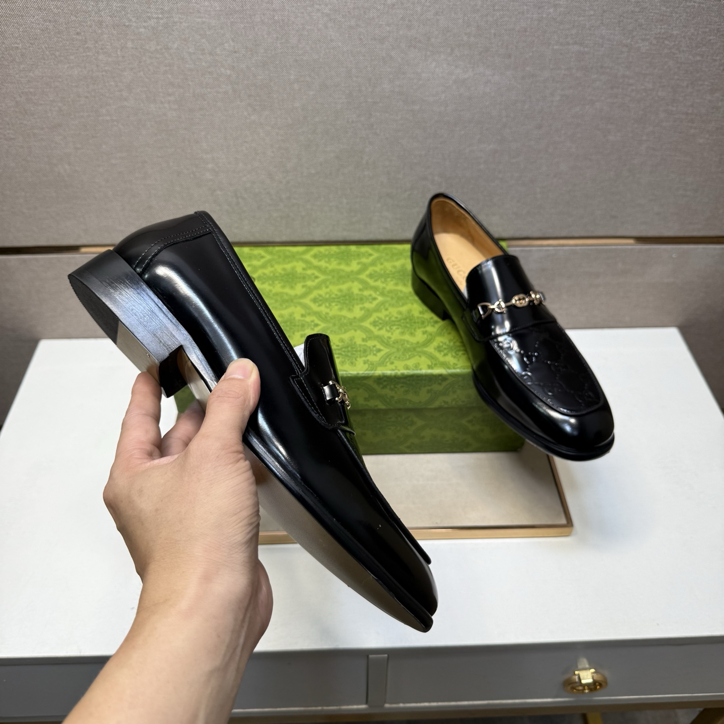 Gucci men's leather shoes-14