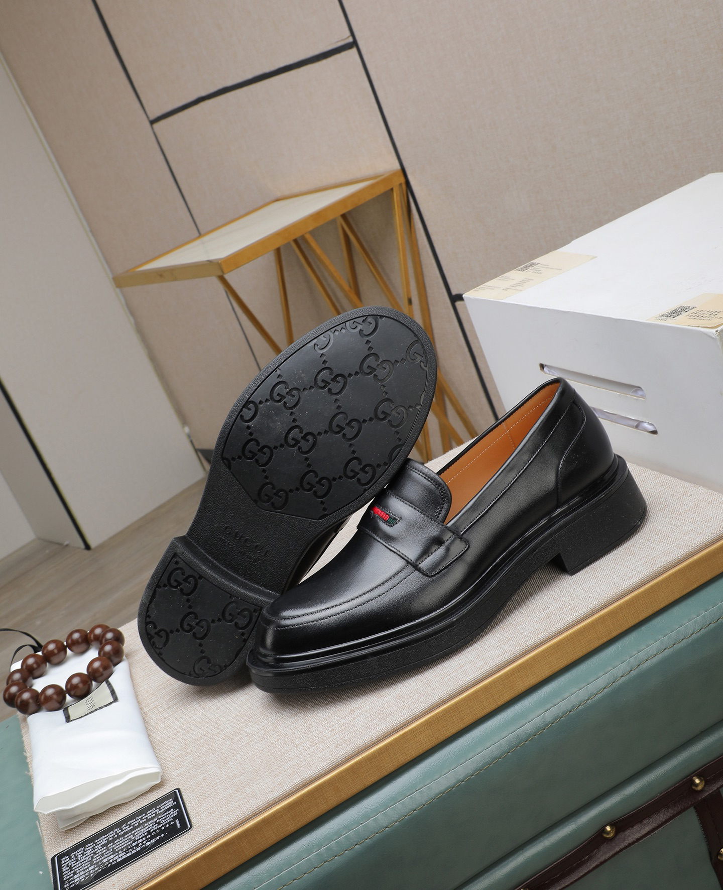 Gucci men's leather shoes-132