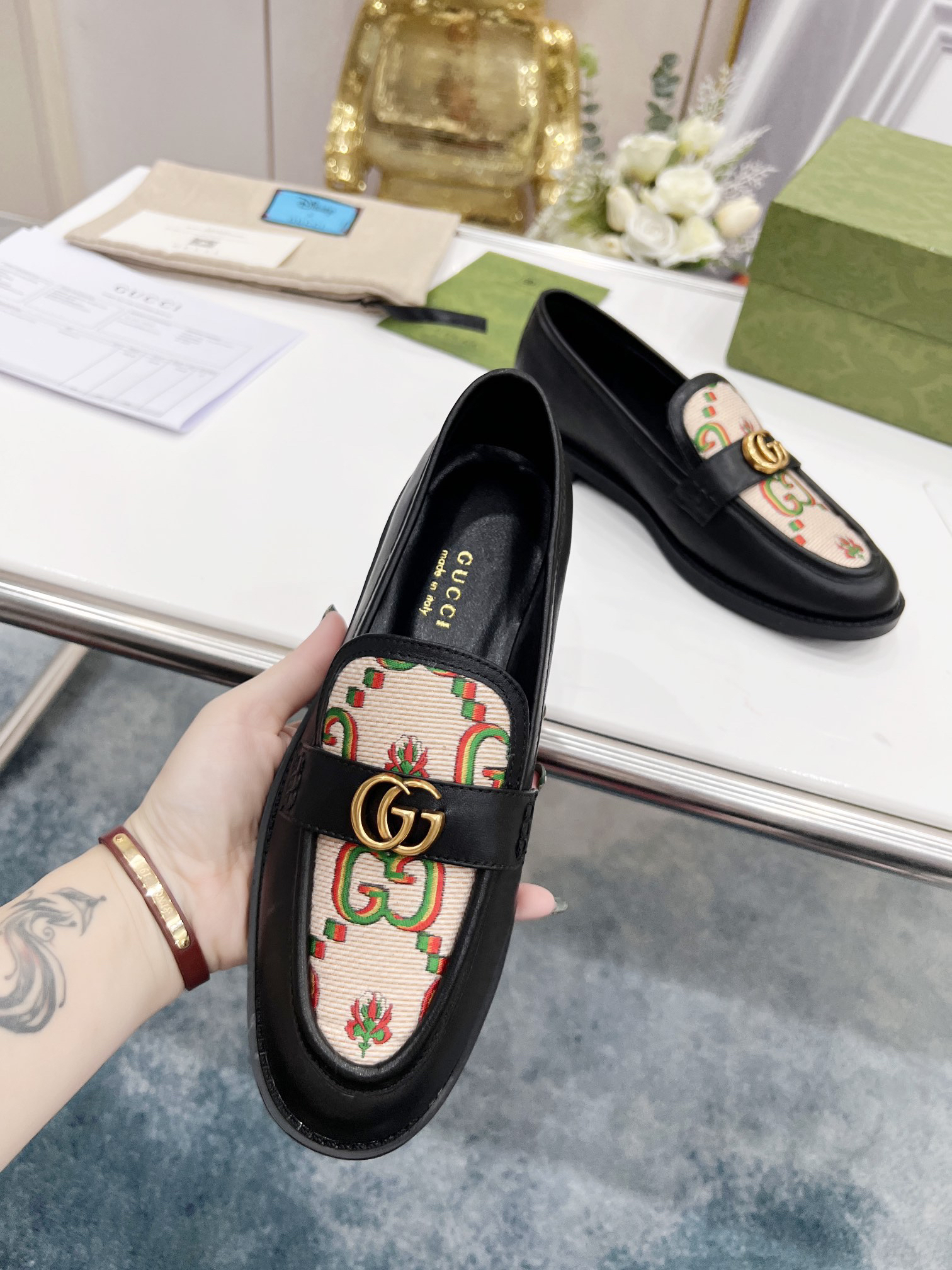 Gucci women's leather shoes-52