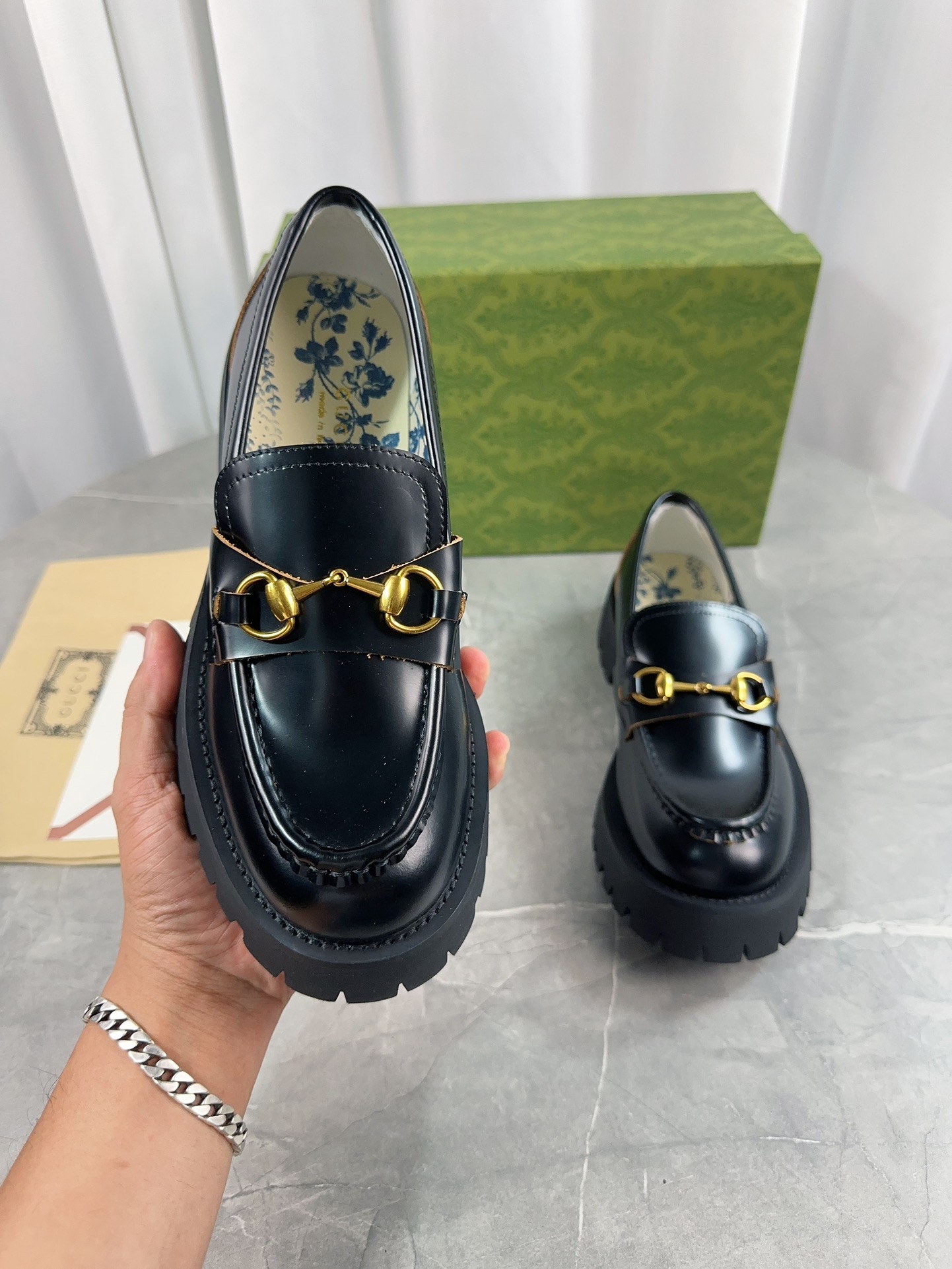 Gucci women's leather shoes-66
