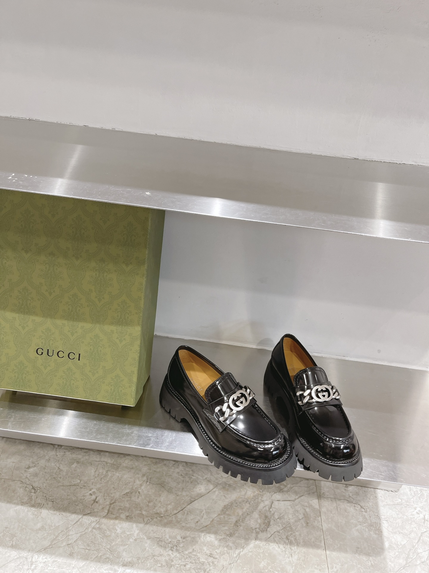 Gucci women's leather shoes-30