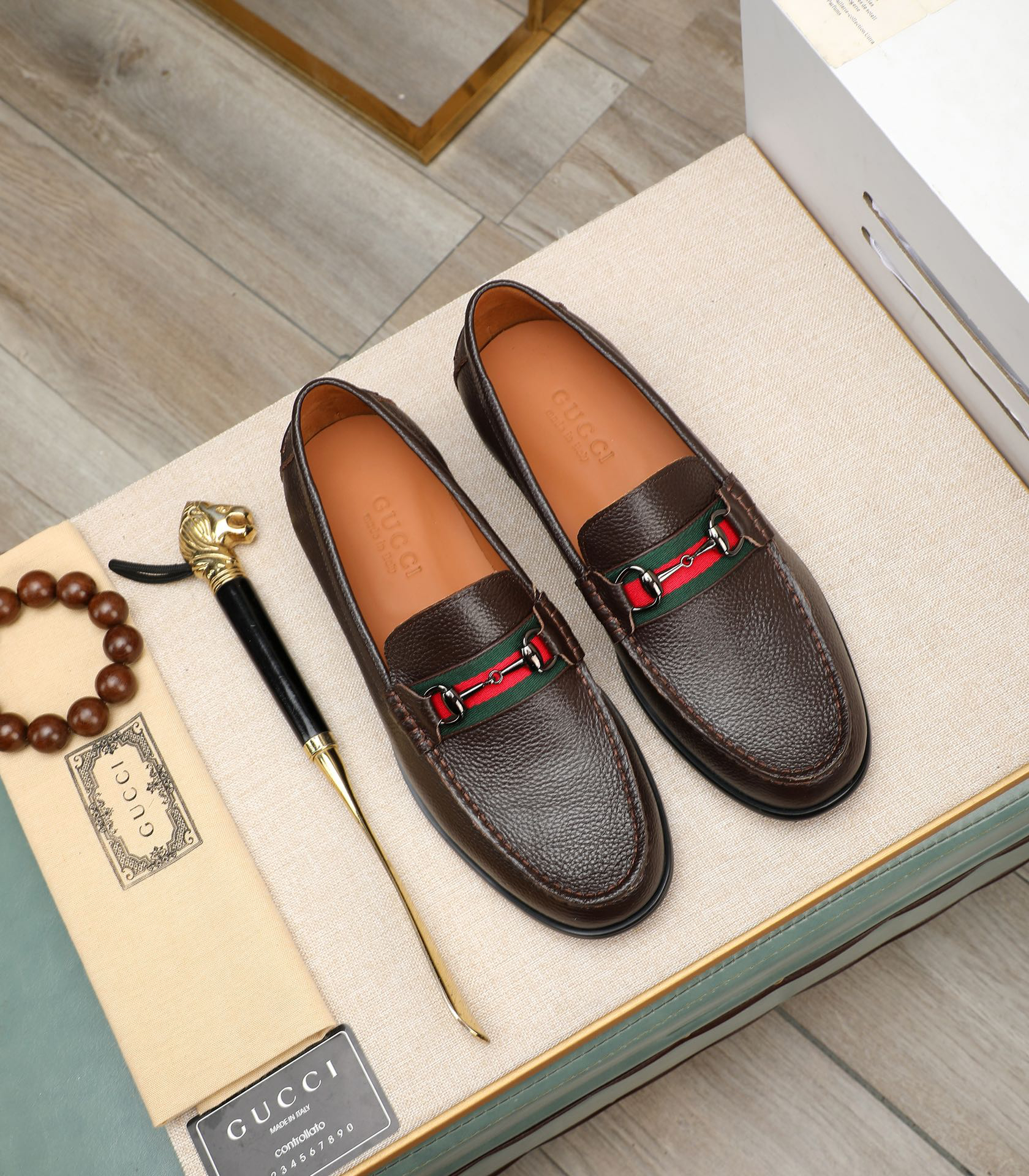 Gucci men's leather shoes-134