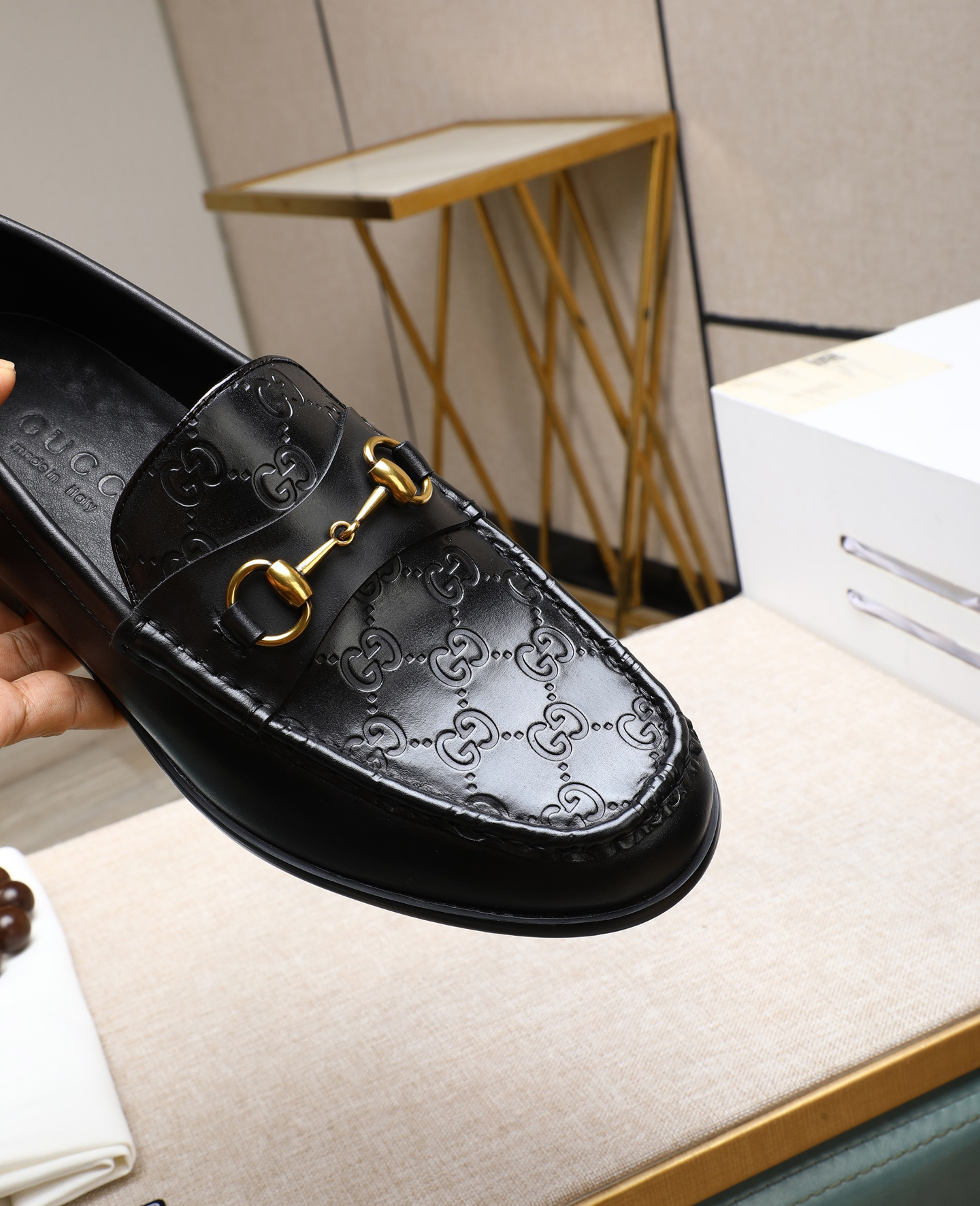 Gucci men's leather shoes-102